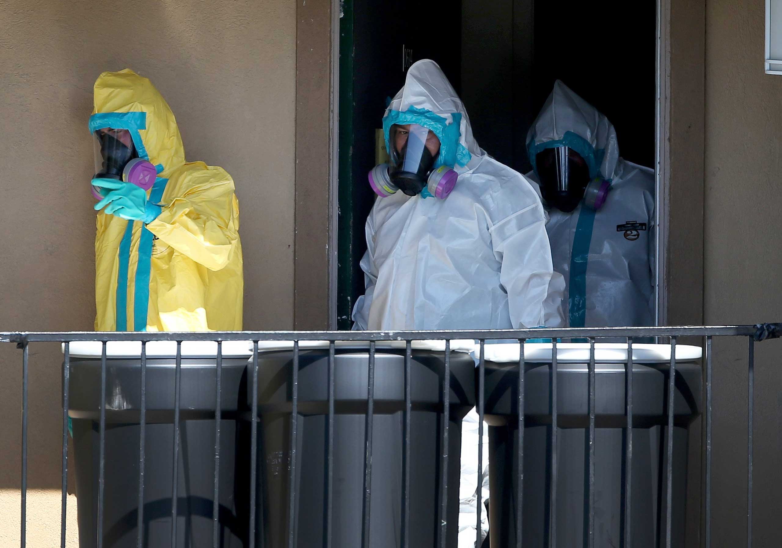 Residents Quarantined In Dallas Apartment Where Ebola Patient Had Stayed