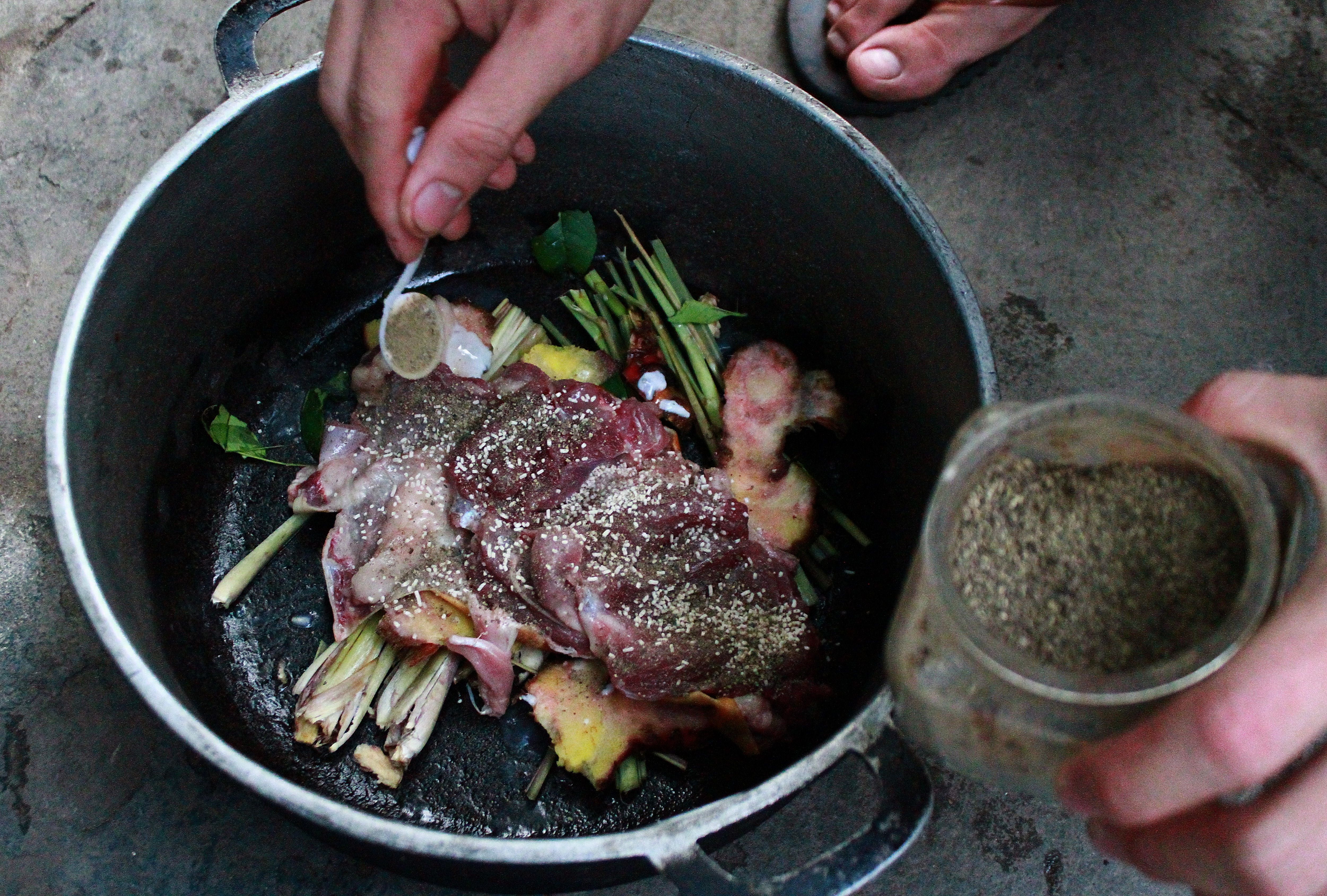 VIETNAM-FOODS-ANIMALS