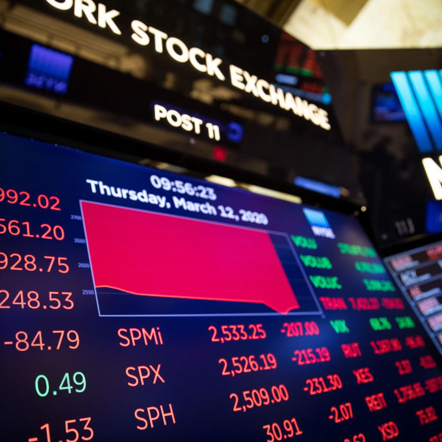 Traders On The Floor Of The NYSE As Trump's Speech Spooks Investors
