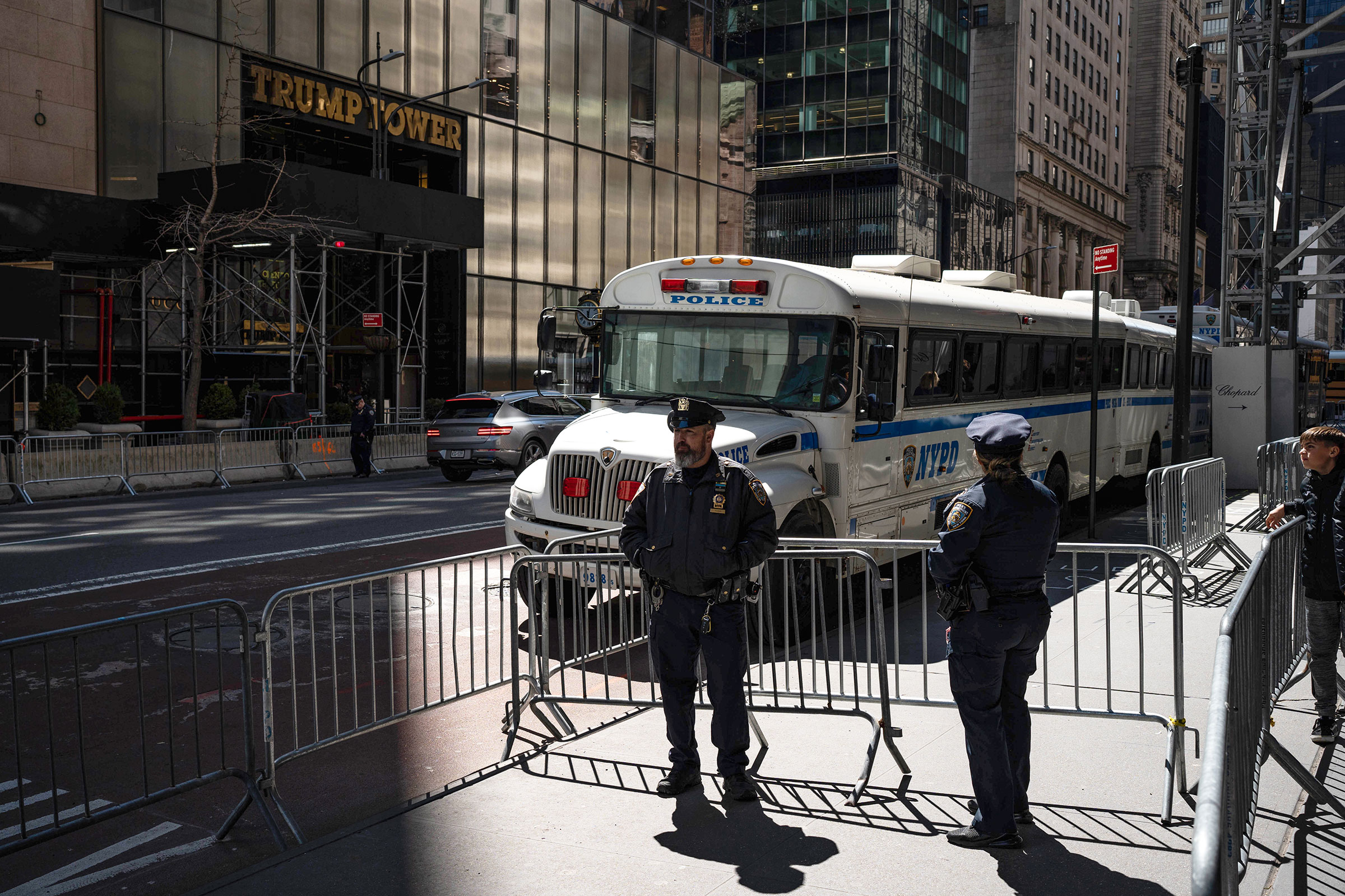 Trump Tower circled with barriers ahead of Trump's arrival