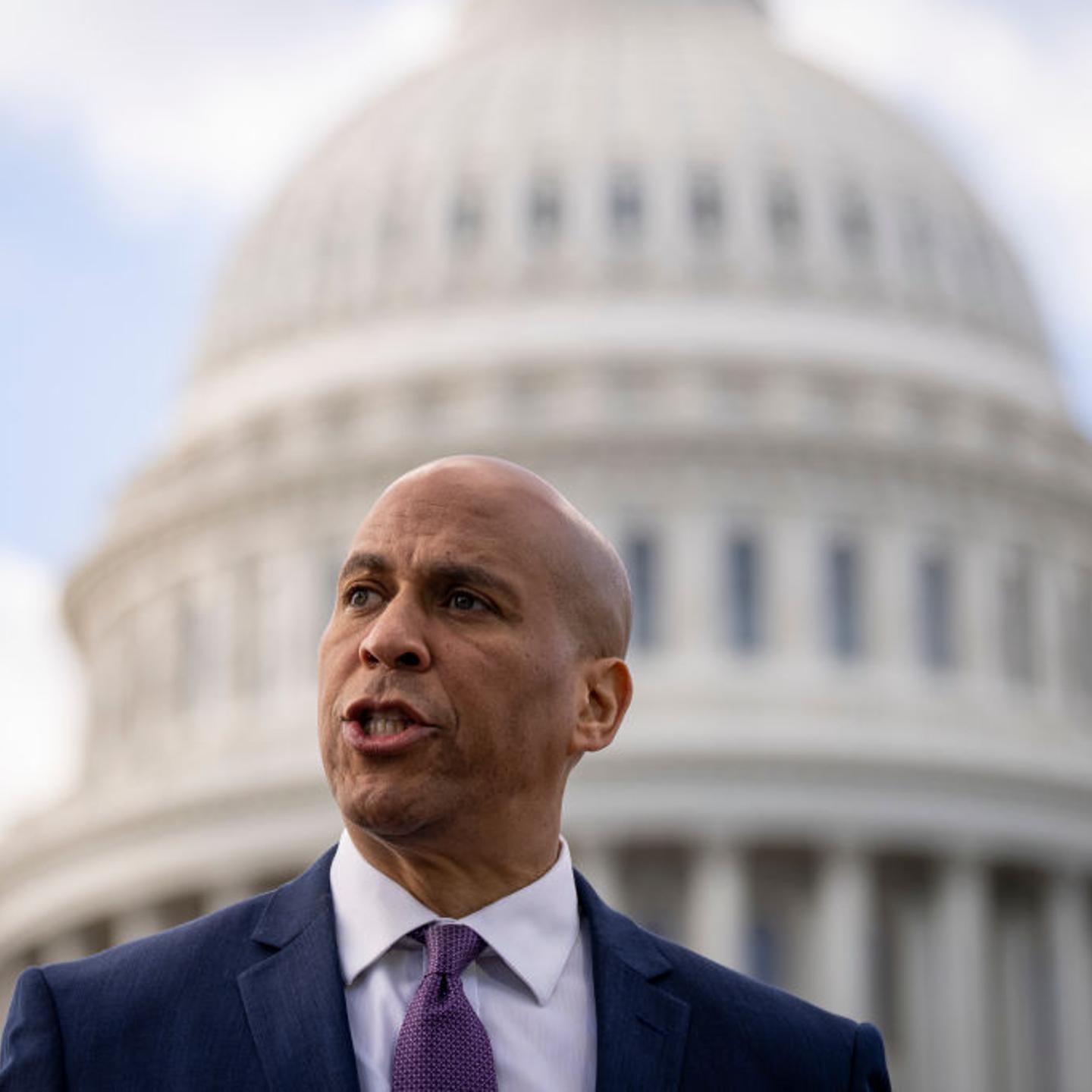 Democratic Lawmakers Discuss Effort To Reverse Title 42 Expansion And Asylum Transit Ban