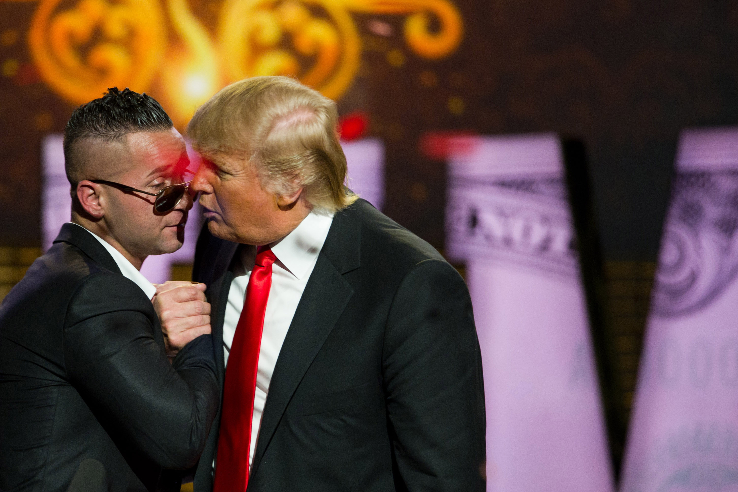 donald trump posing with celebrities