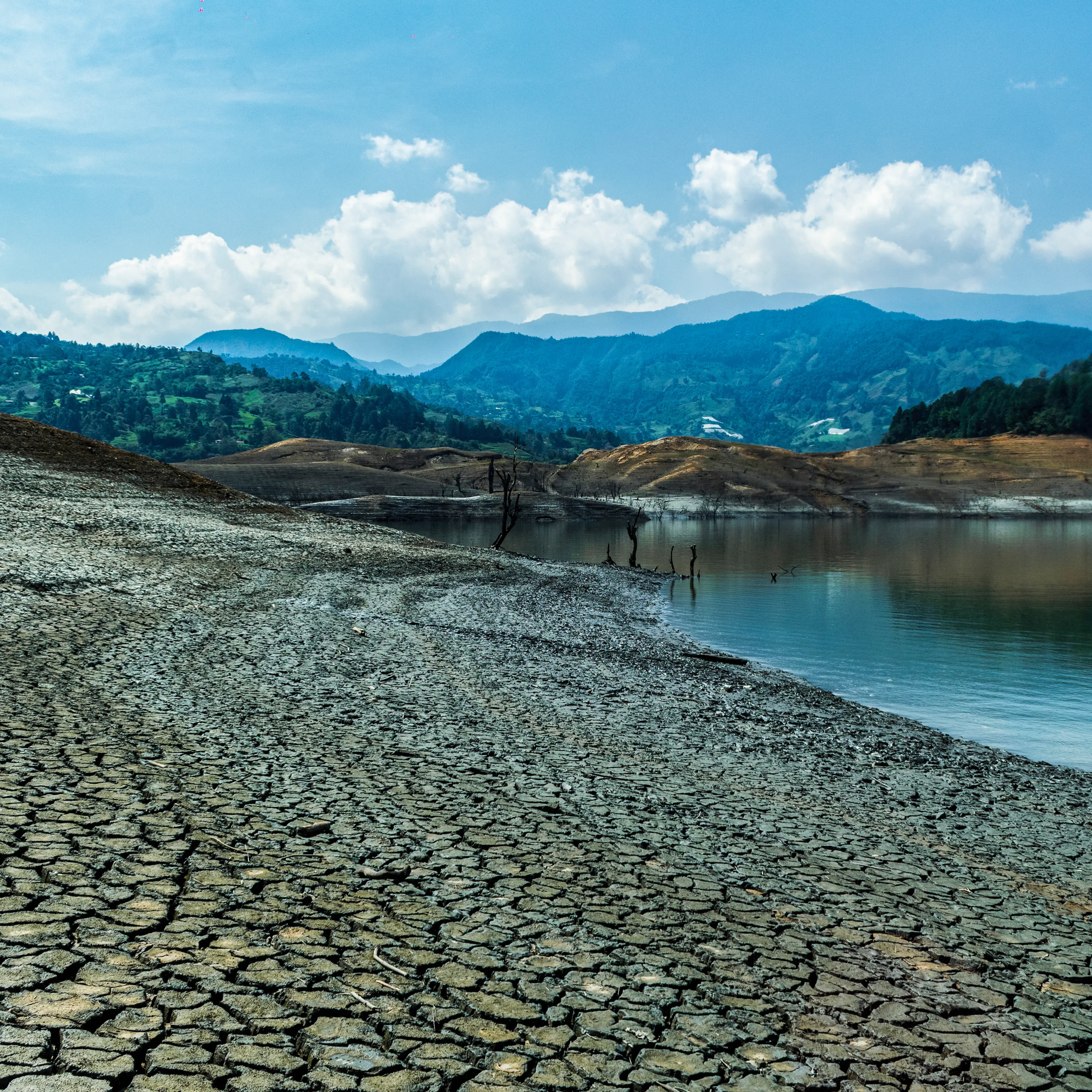 TOPSHOT-COLOMBIA-ENVIRONMENT-RATION-WATER-ELECTRICITY