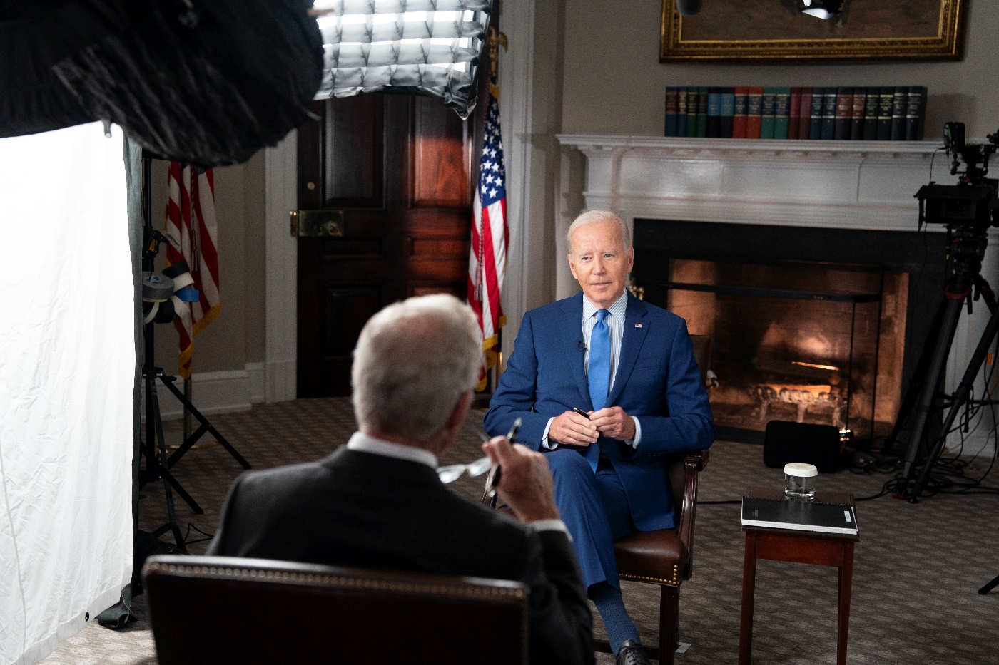 60 Minutes correspondent Scott Pelley speaks with President Joe Biden at the White House. The interview aired Sunday, Sept. 18, 2022.