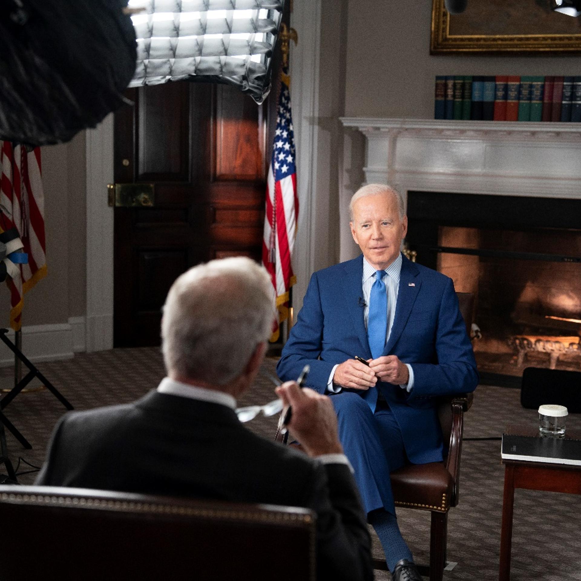60 Minutes correspondent Scott Pelley speaks with President Joe Biden at the White House. The interview aired Sunday, Sept. 18, 2022.