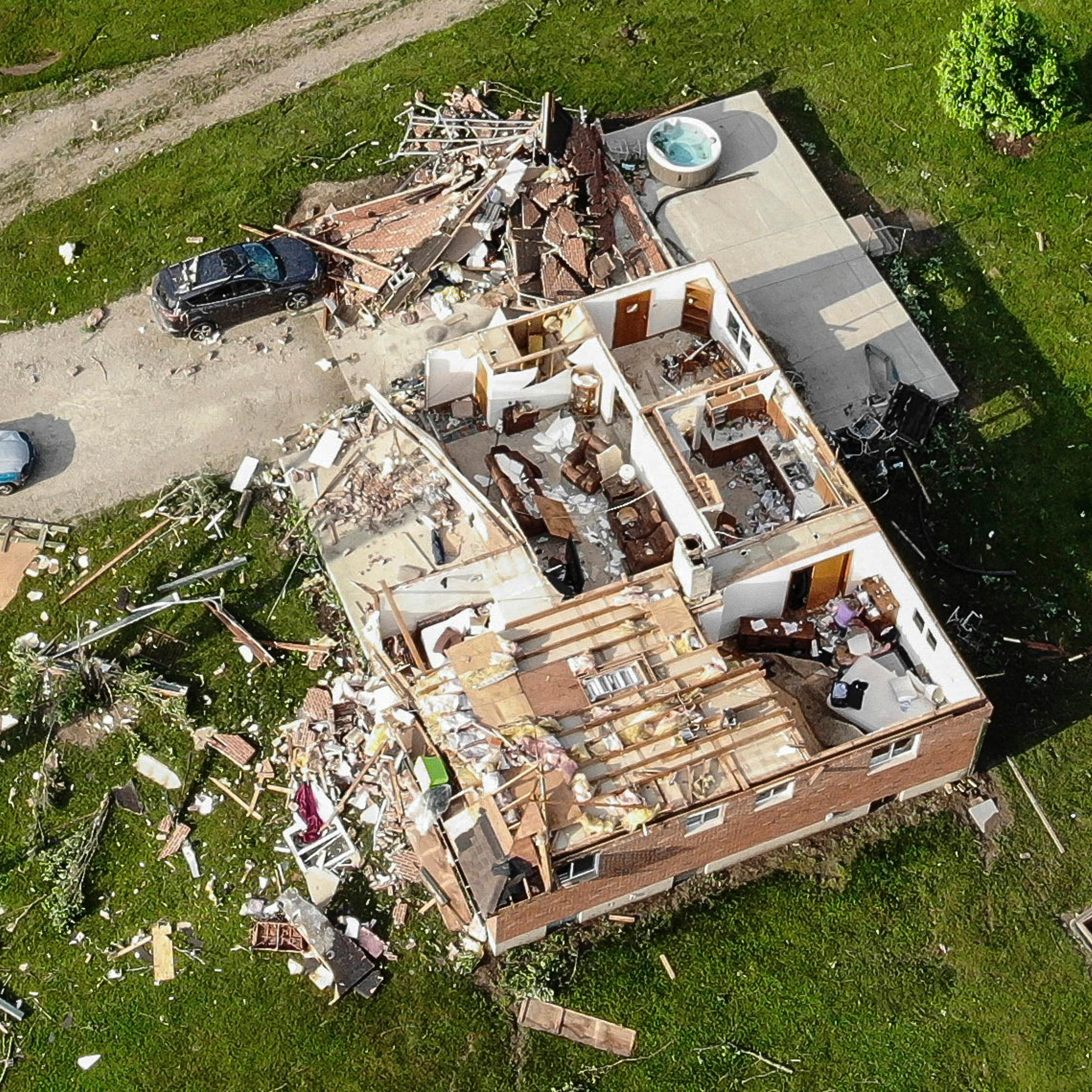 ohio-tornado-destruction-aerial