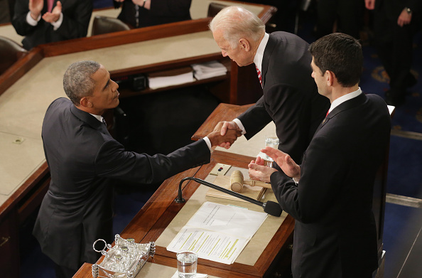 WASHINGTON, DC - JANUARY 12:  delivers the State of the Union speech before members of Congress in the House chamber of the U.S. Capitol January 12, 2016 in Washington, DC. In his last State of the Union, President Obama reflected on the past seven years