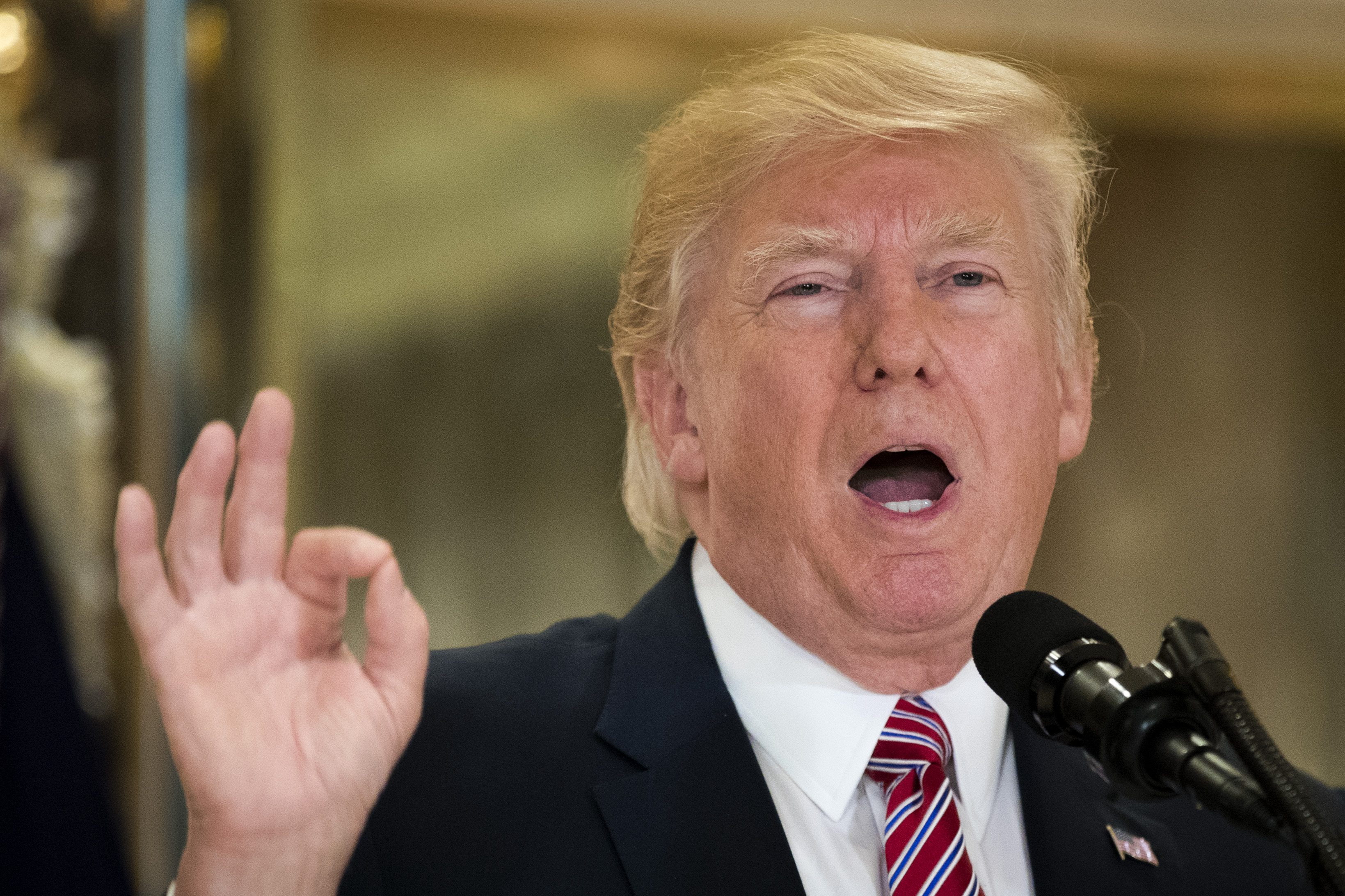 trump sad confederate monuments tweets