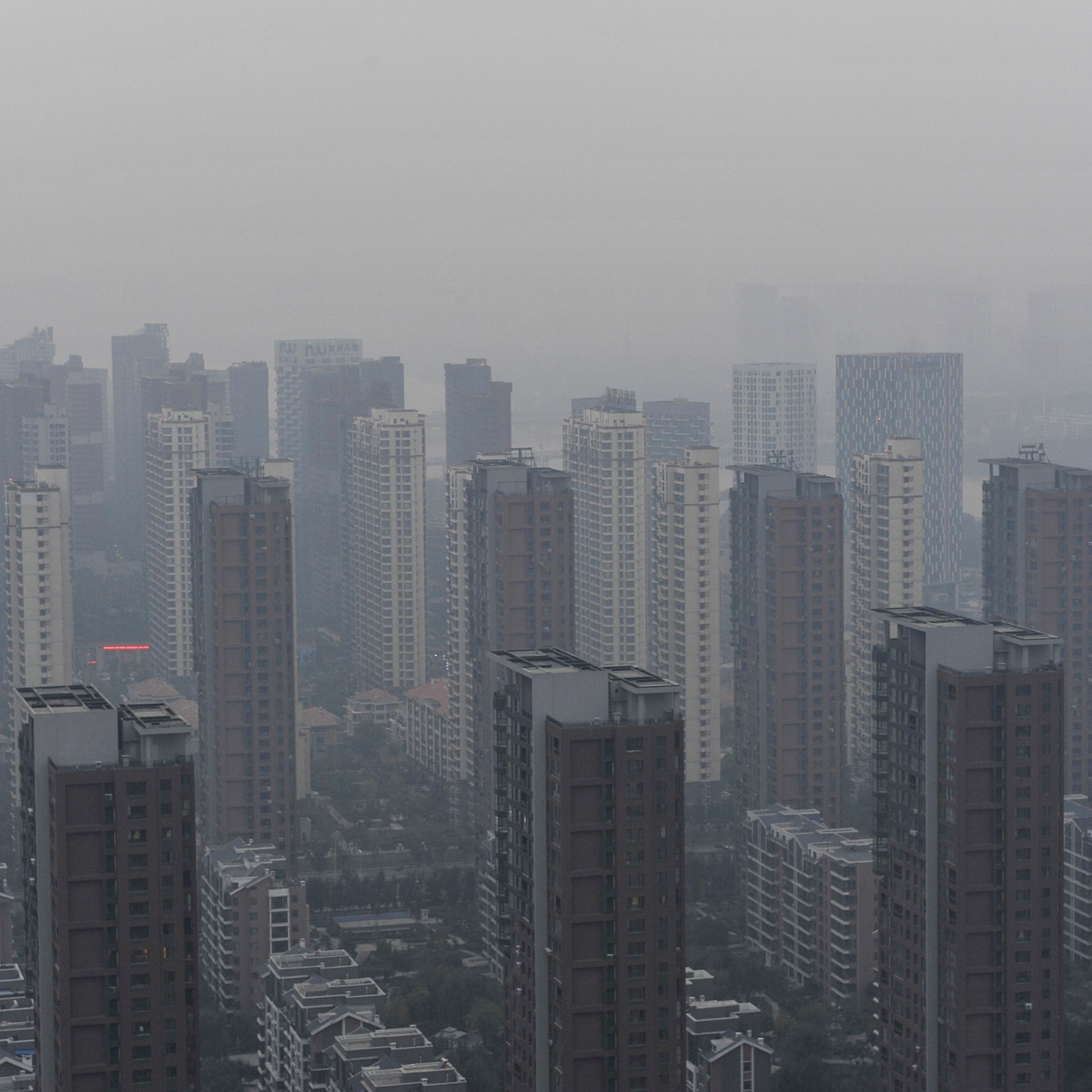 Thick smog covers northern regions