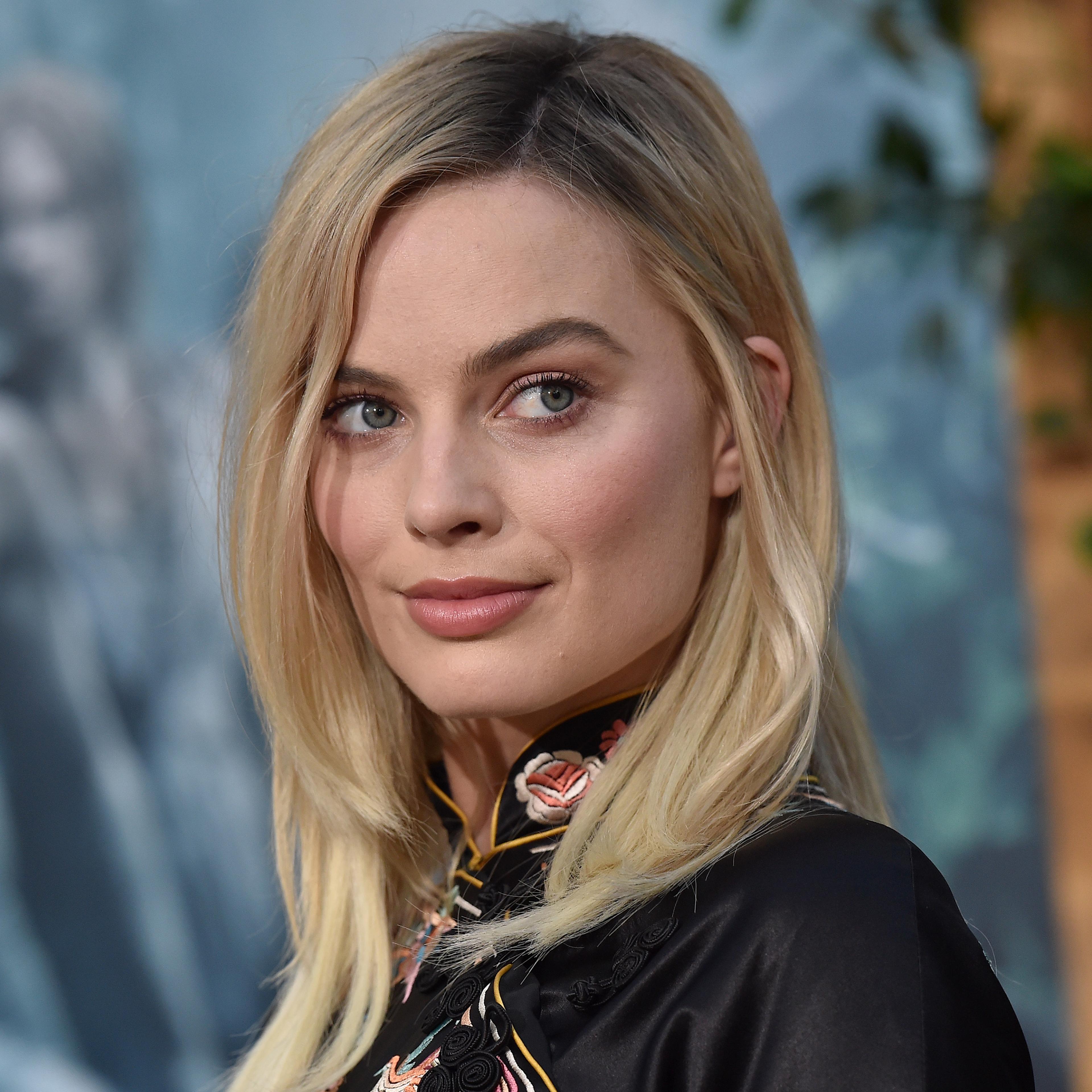 time-100-2017-margot-robbie