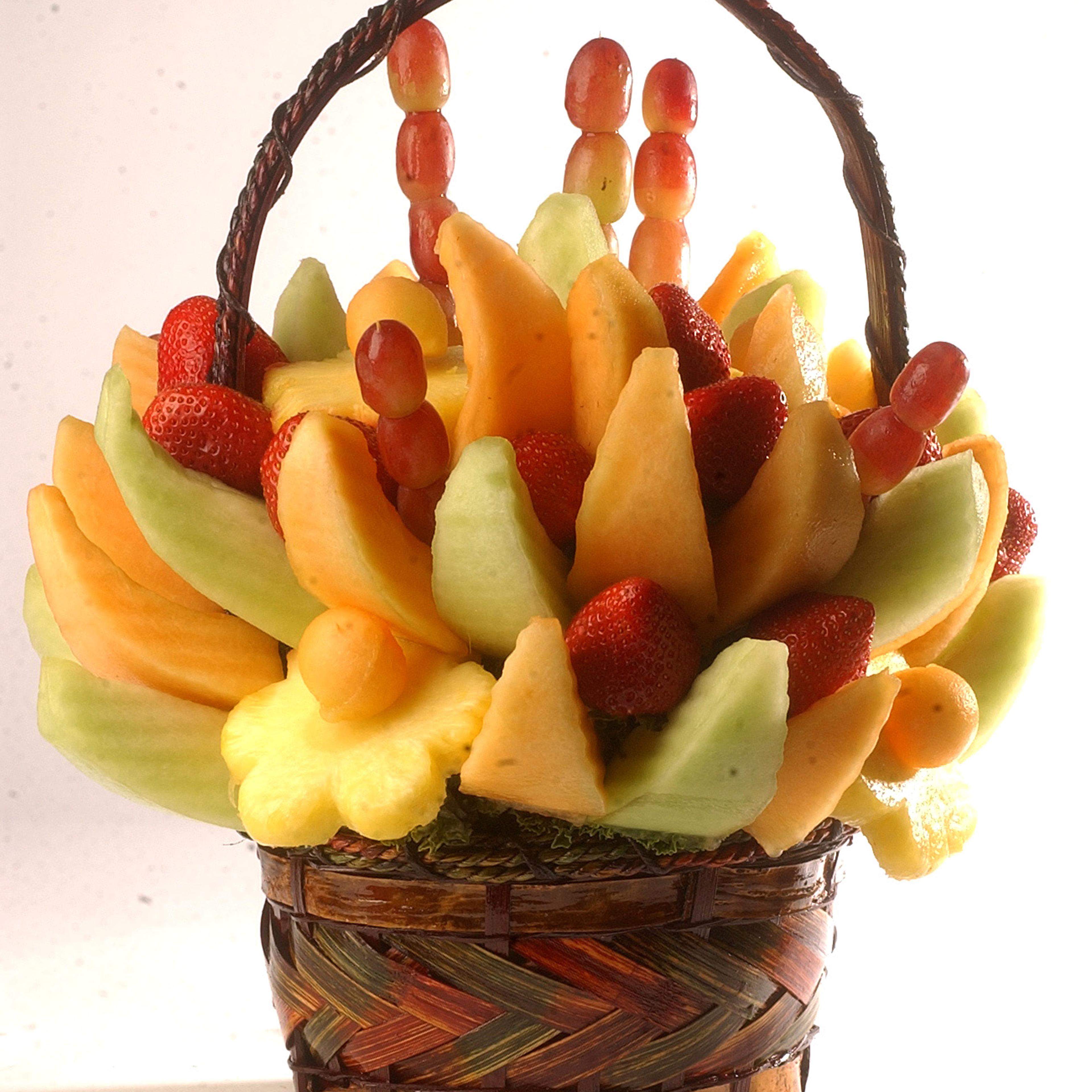 DENVER, CO. THURSDAY, DECEMBER 2, 2004-Colorado produced foods that would make nice holiday gifts. EDIBLE ARRANGEMENTS (DENVER POST PHOTO BY CYRUS MCCRIMMON CELL PHONE 303 358 9990 HOME PHONE 303 370 1054)