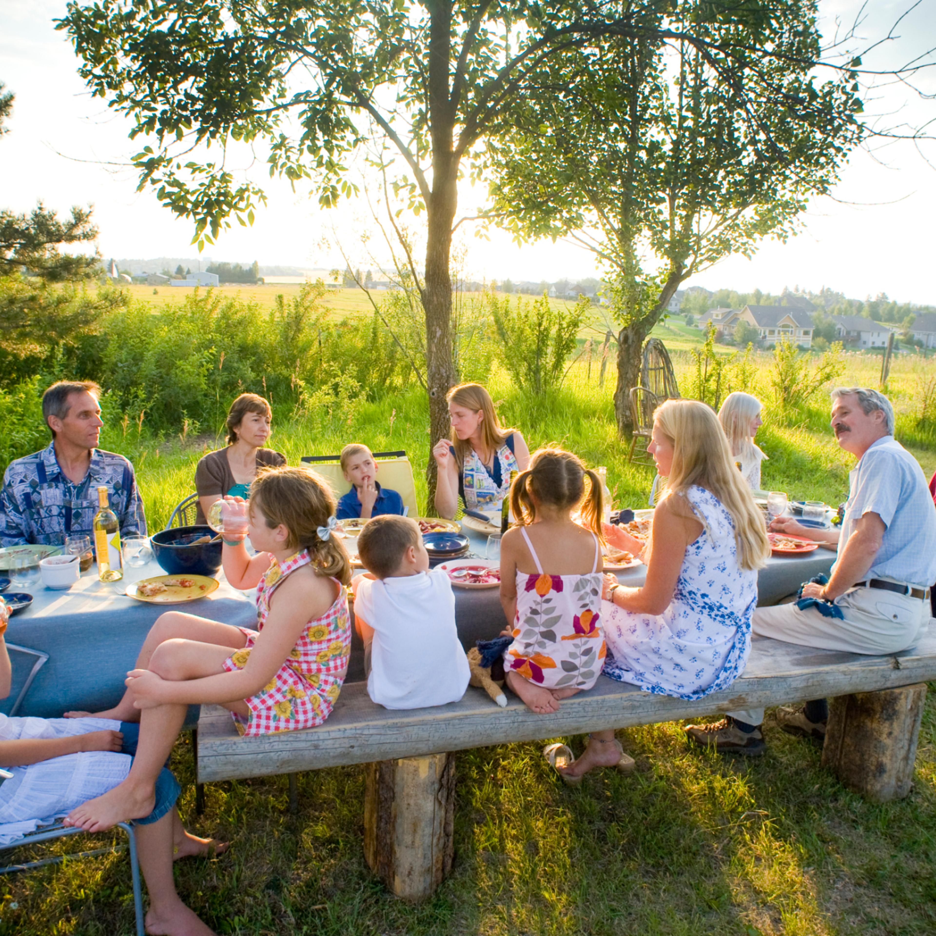 family-outdoor-dinner