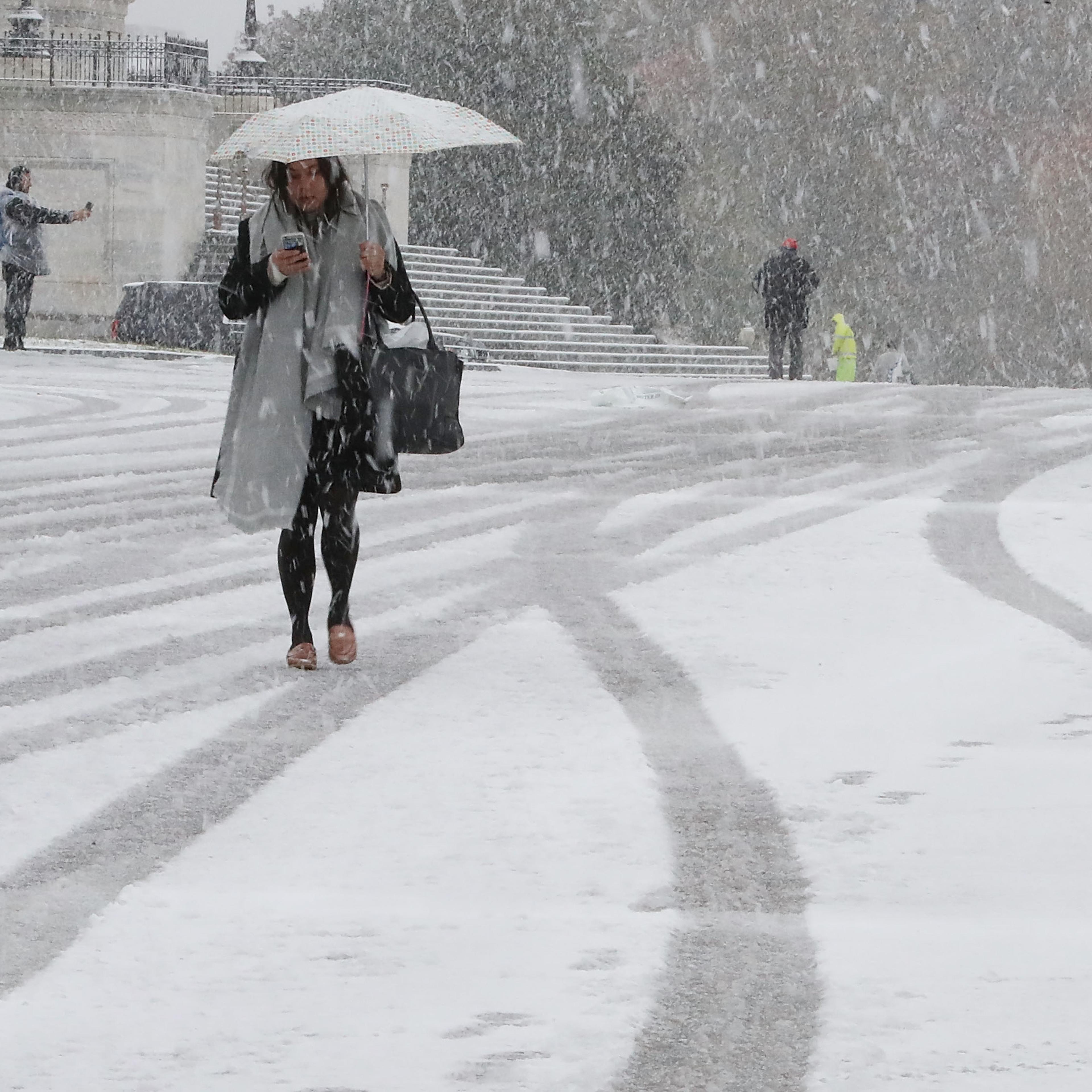 First Snow Fall Of Season Coats Washington, D.C.