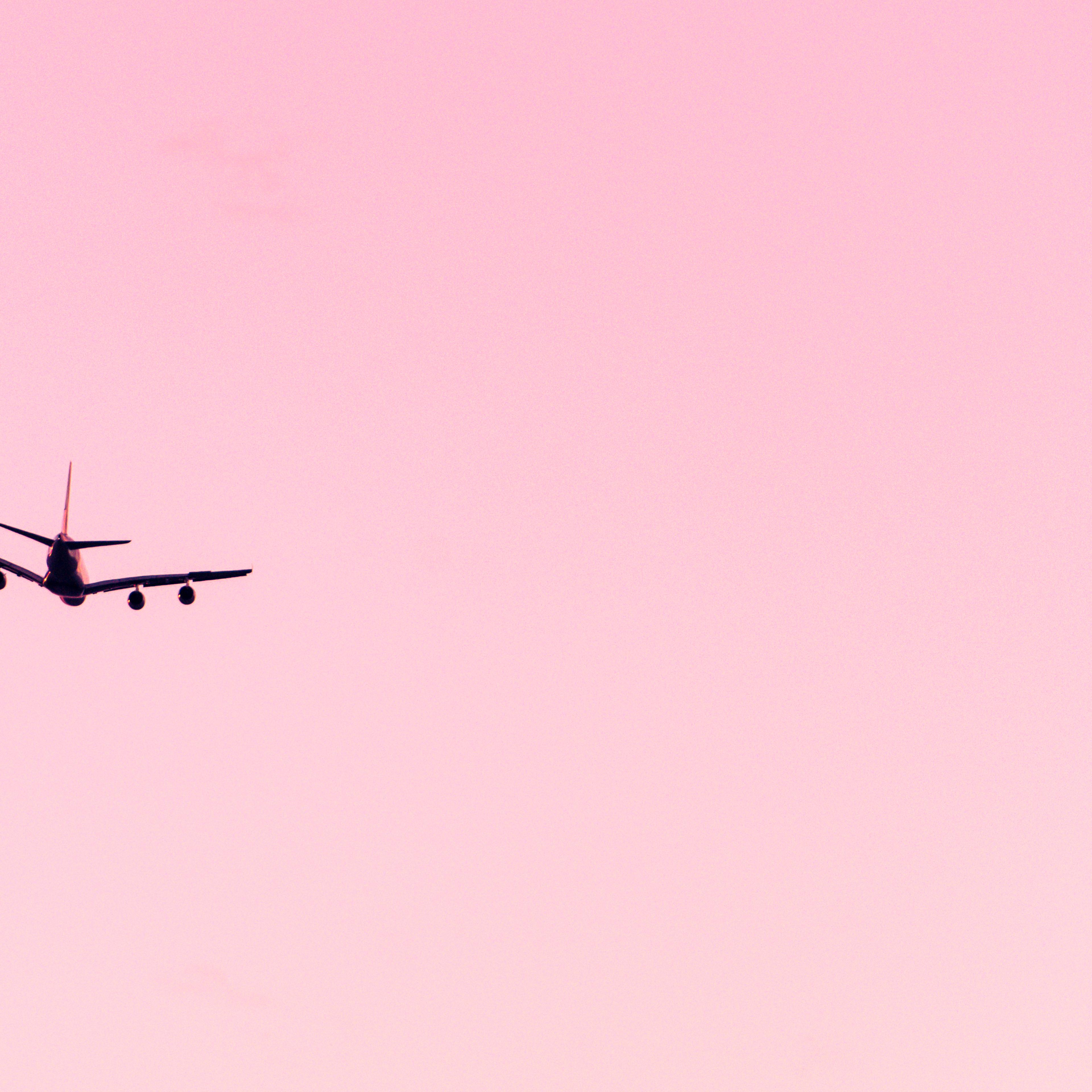Commercial jet In flight