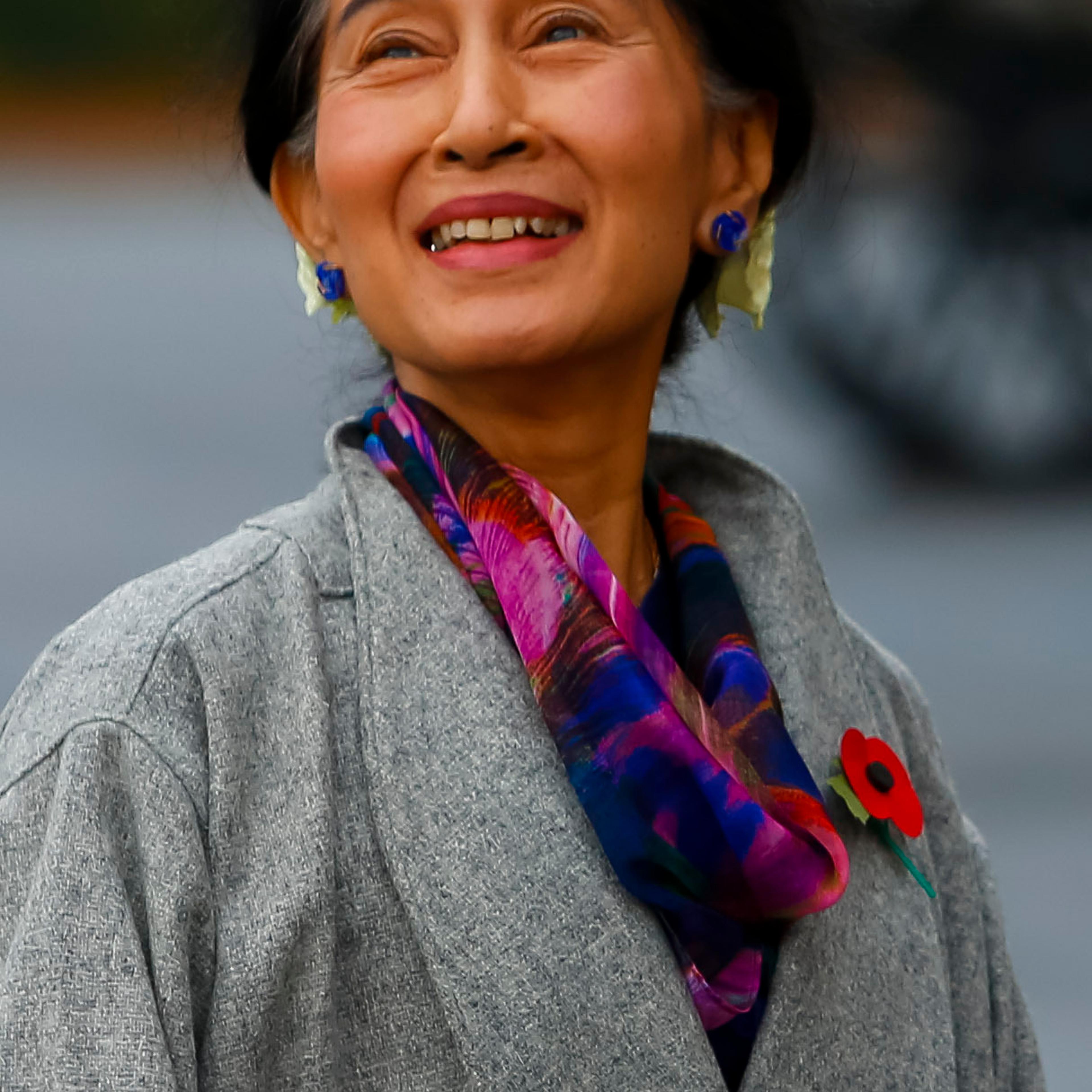 Aung San Suu Kyi visits Sandhurst