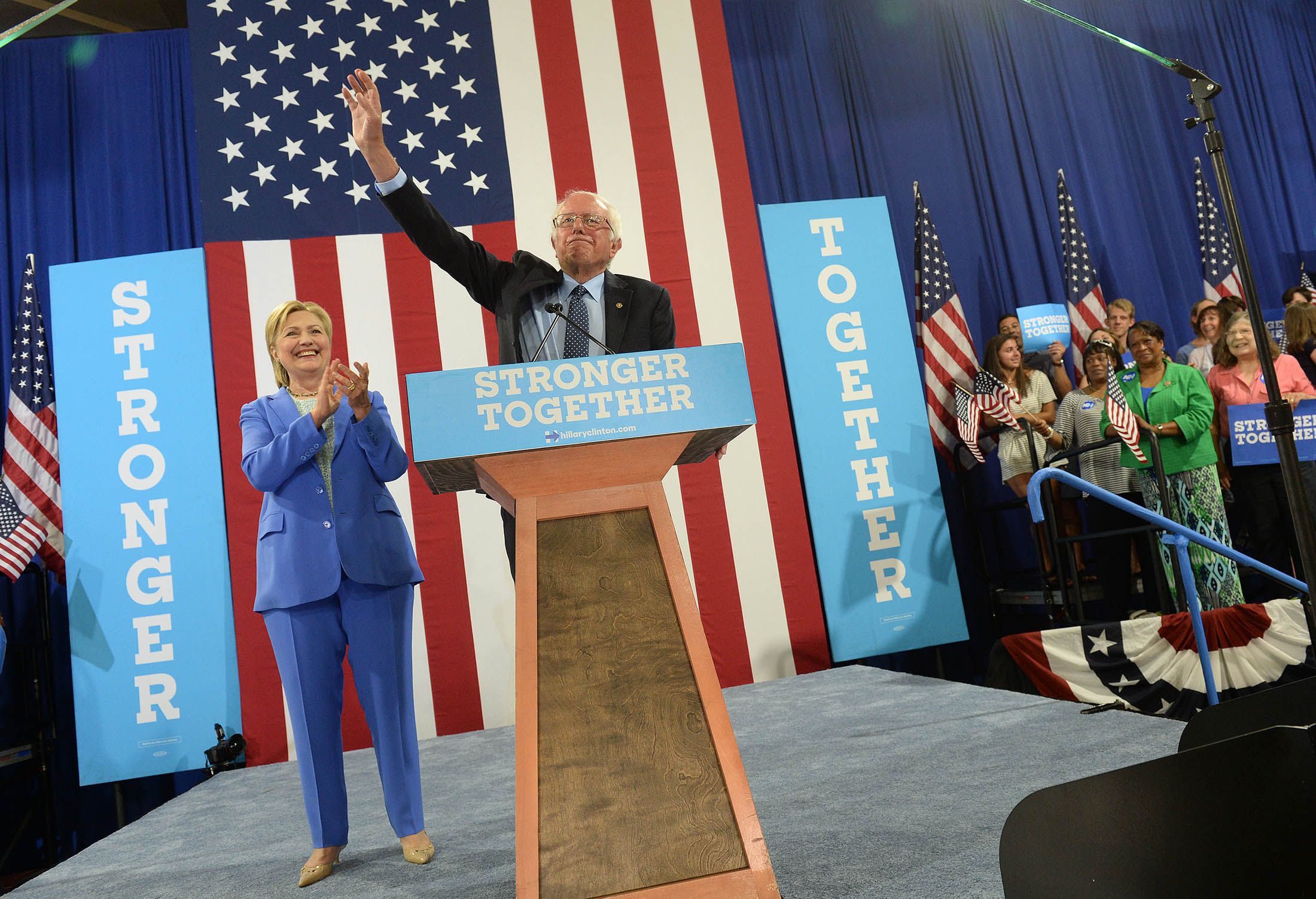 Bernie Sanders Campaigns With Hillary Clinton In New Hampshire