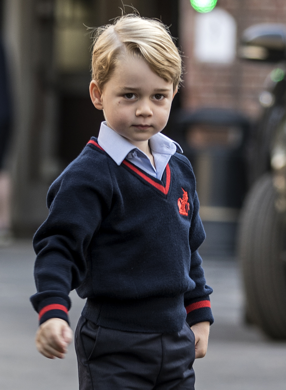TOPSHOT-BRITAIN-ROYALS-SCHOOL
