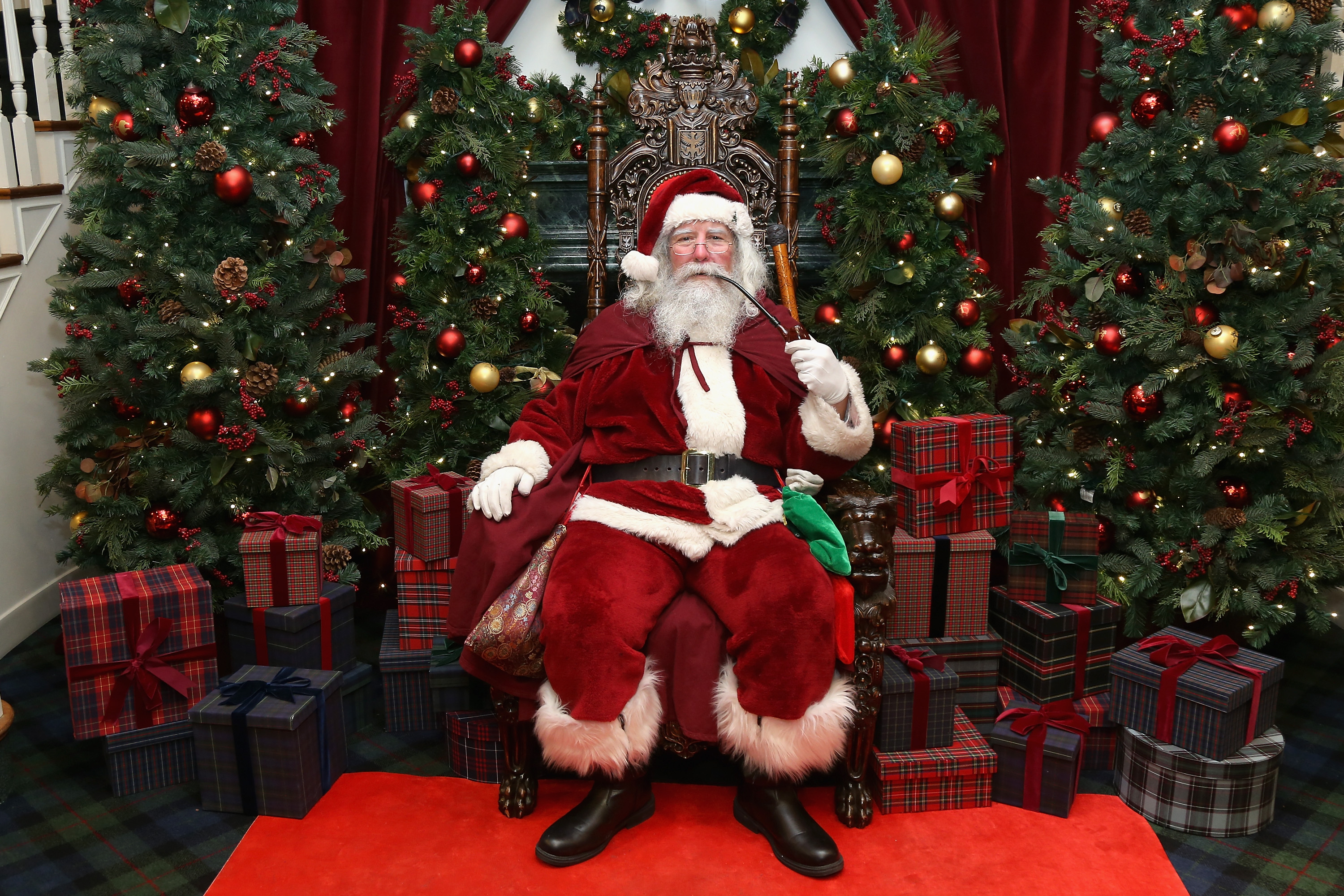 Brooks Brothers Celebrates The Holidays With St. Jude Children's Research Hospital
