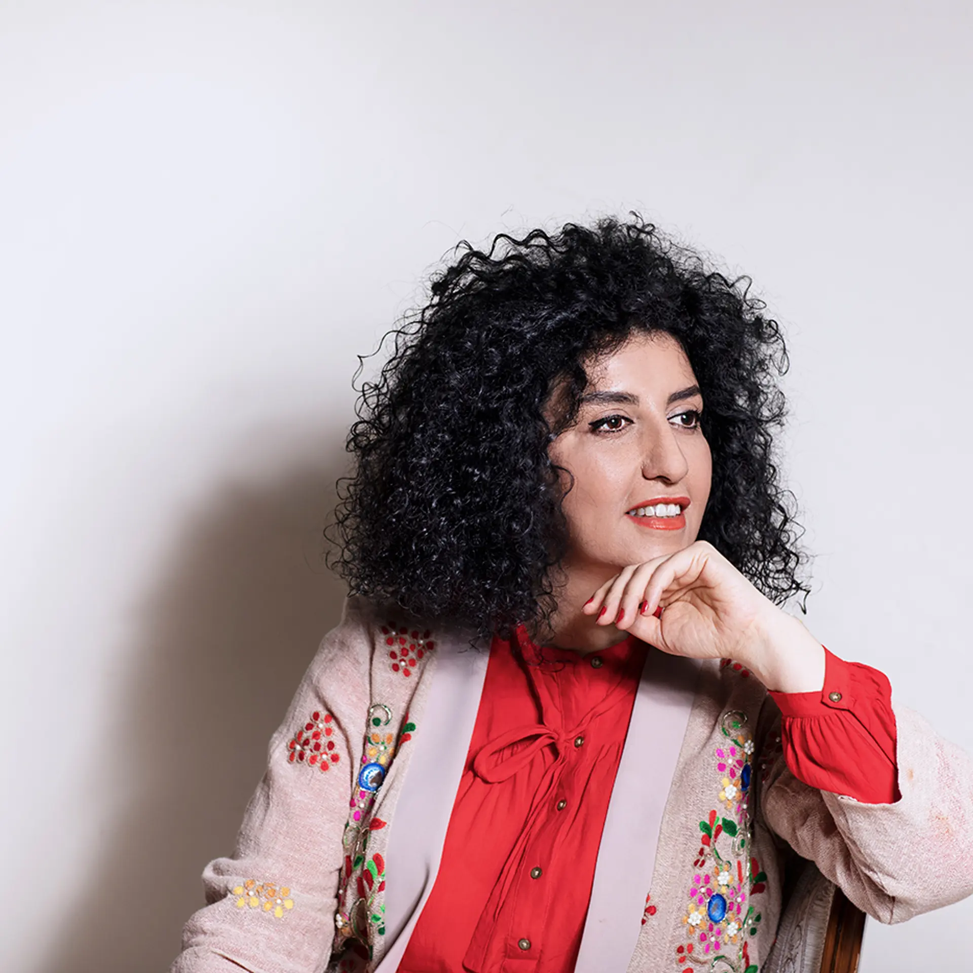 portrait of narges mohammadi