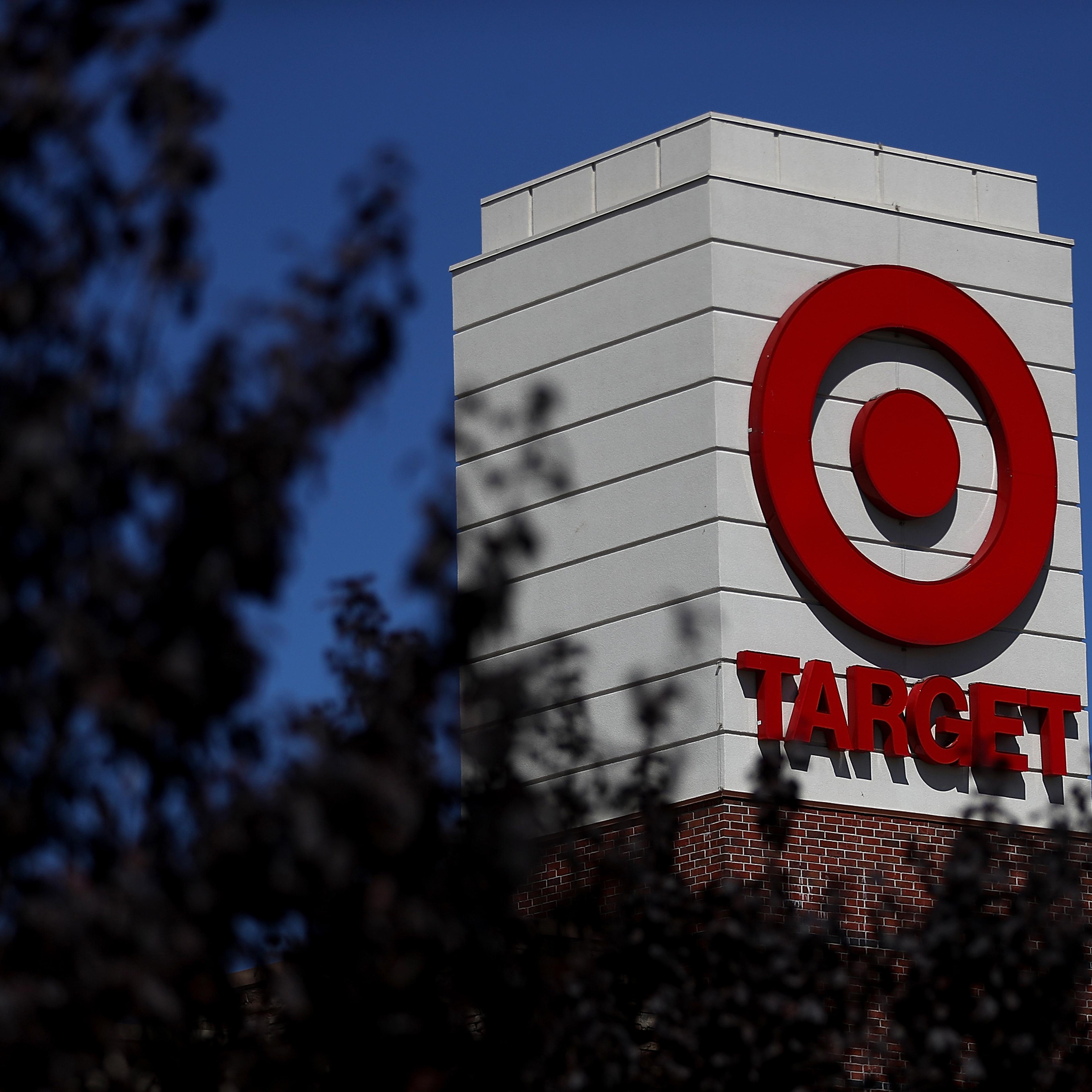 Target To Raise Minimum Wage As Labor Market Tightens