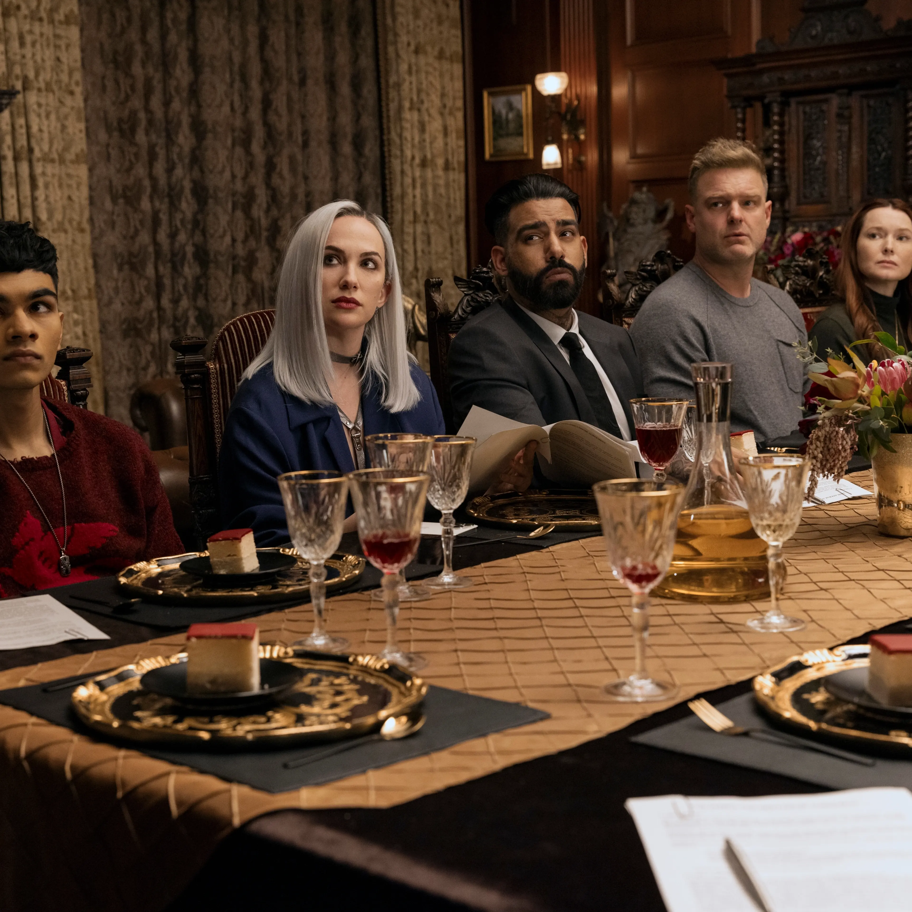 The Fall of the House of Usher. (L to R) Sauriyan Sapkota as Prospero Usher, Kate Siegel as Camille L'Espanaye, Rahul Kohli as Napoleon Usher, Matt Biedel as Bill-T Wilson, Samantha Sloyan as Tamerlane Usher, Mark Hamill as Arthur Pym in episode 101 of T