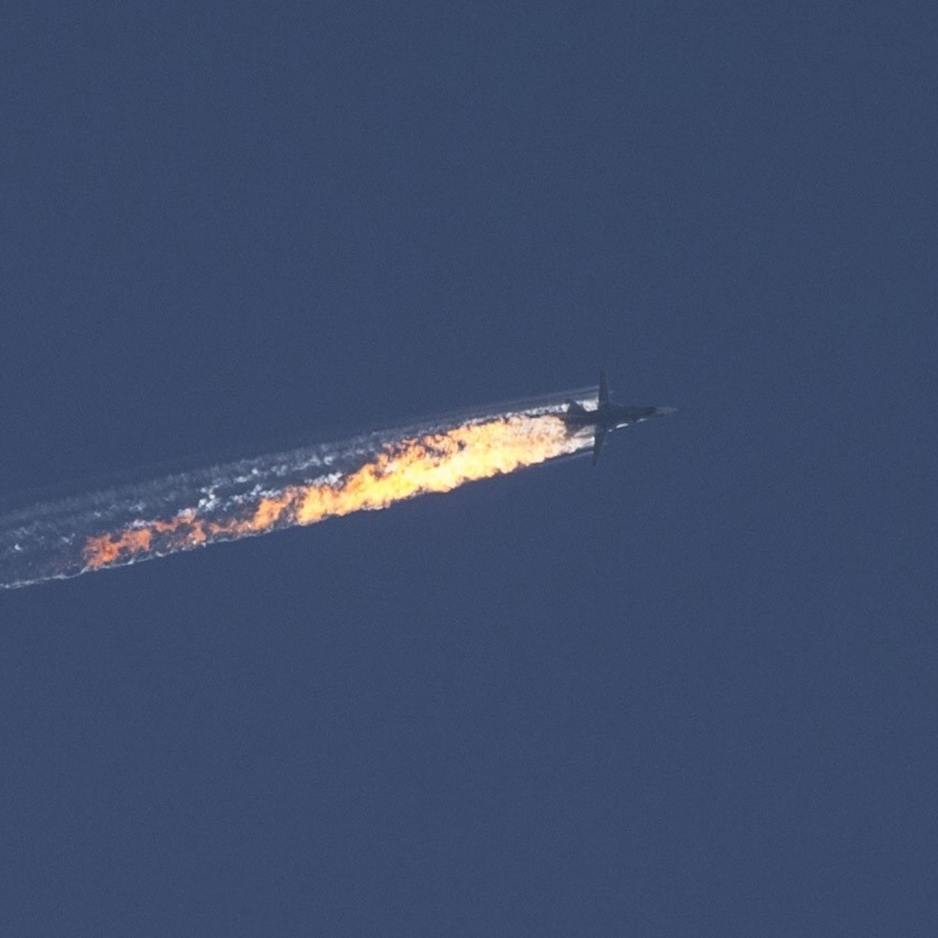 Warplane crashes in Syria near Turkeys border