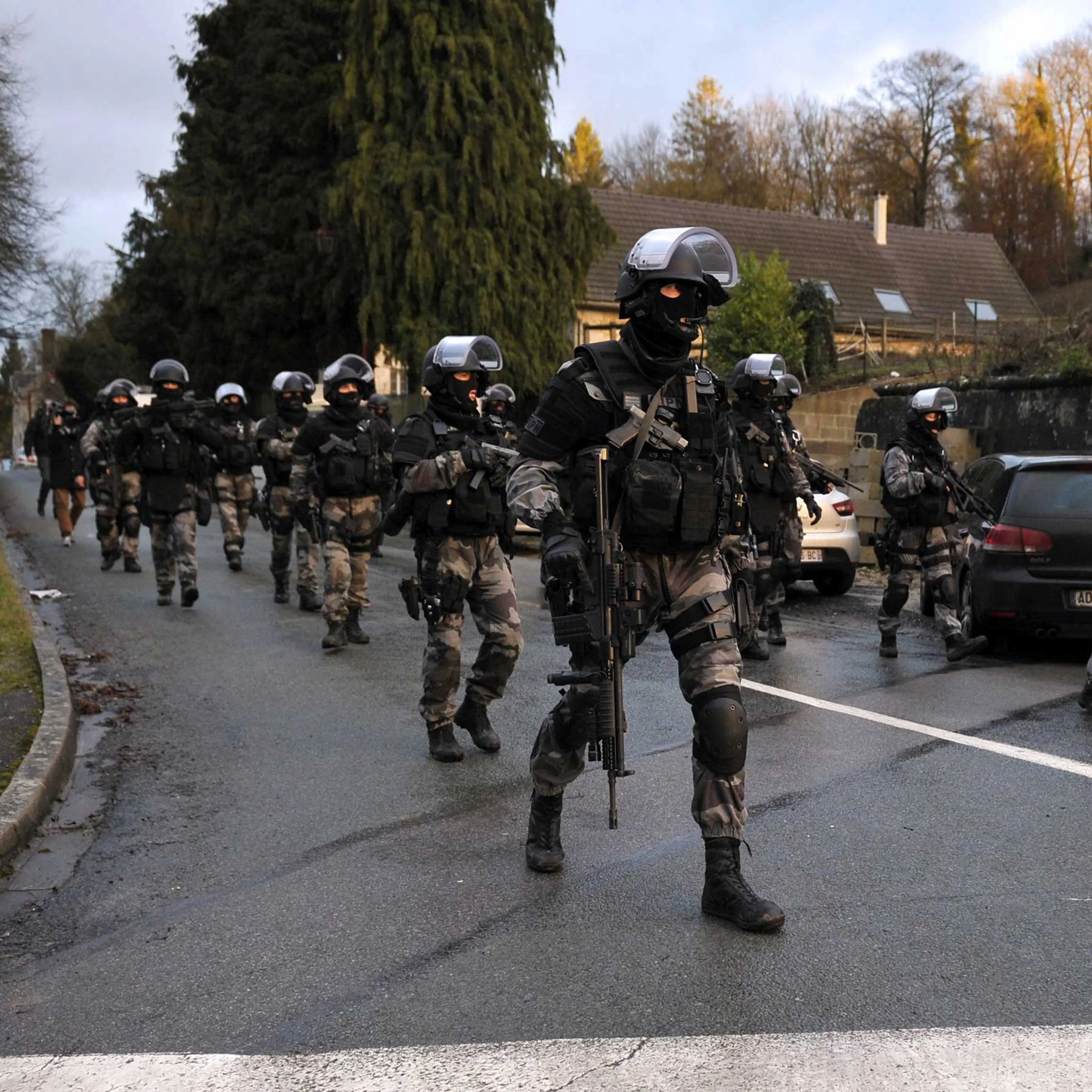 TOPSHOTS-FRANCE-ATTACKS-MEDIA-POLICE