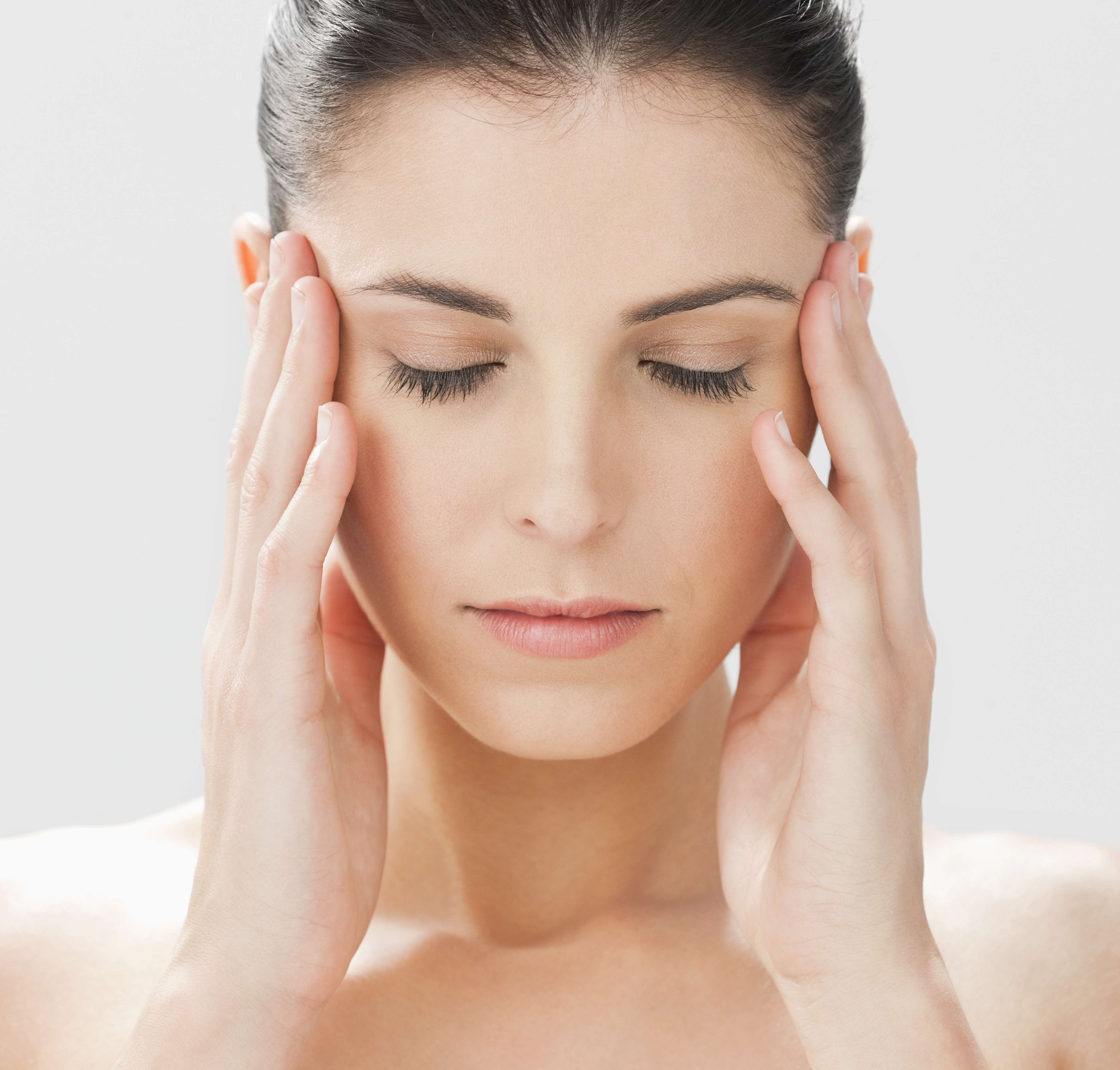 5 Weird Migraine Treatments That Could Give You Relief