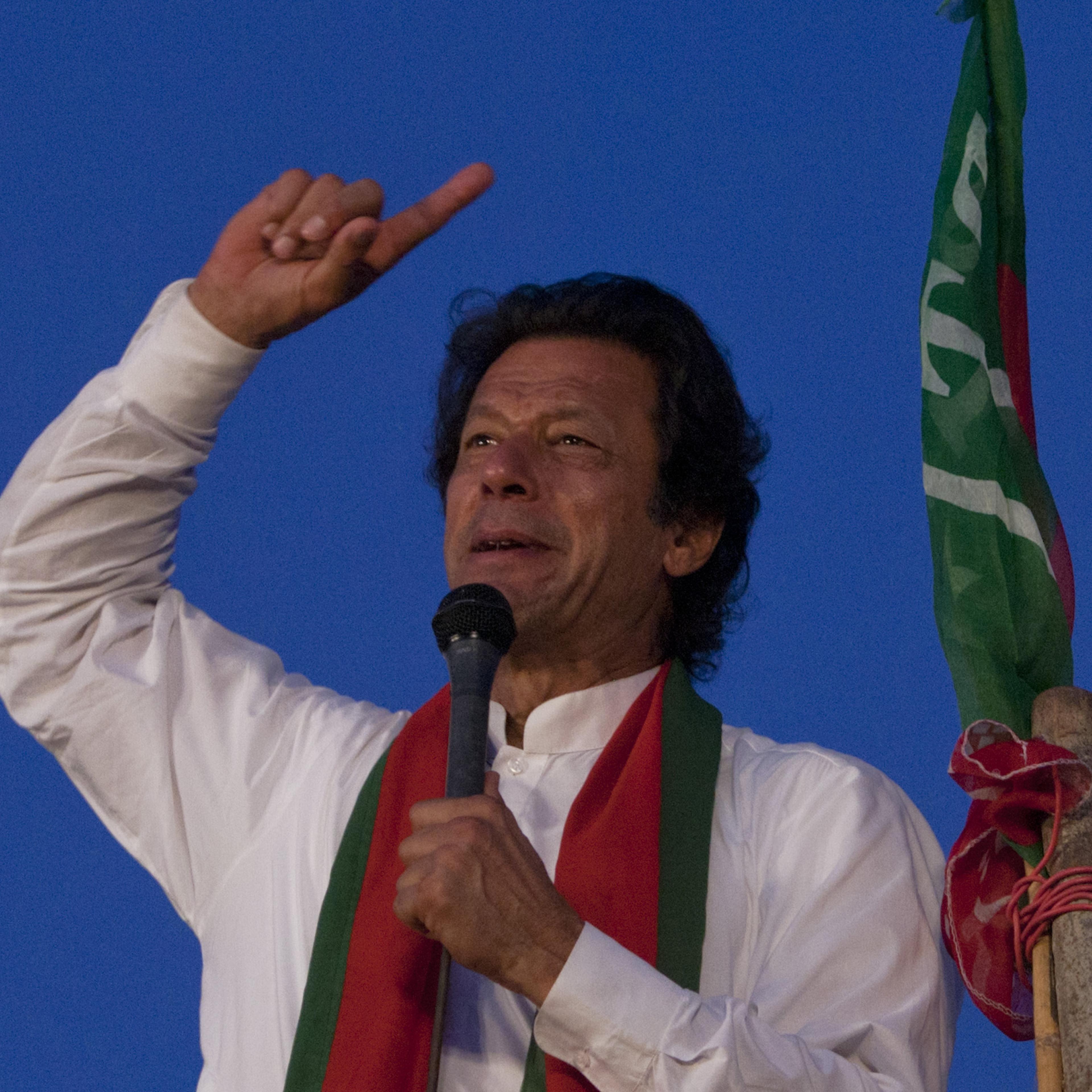 Tahir-ul-Qadri and Imran Khan attend anti-government protests in Islamabad