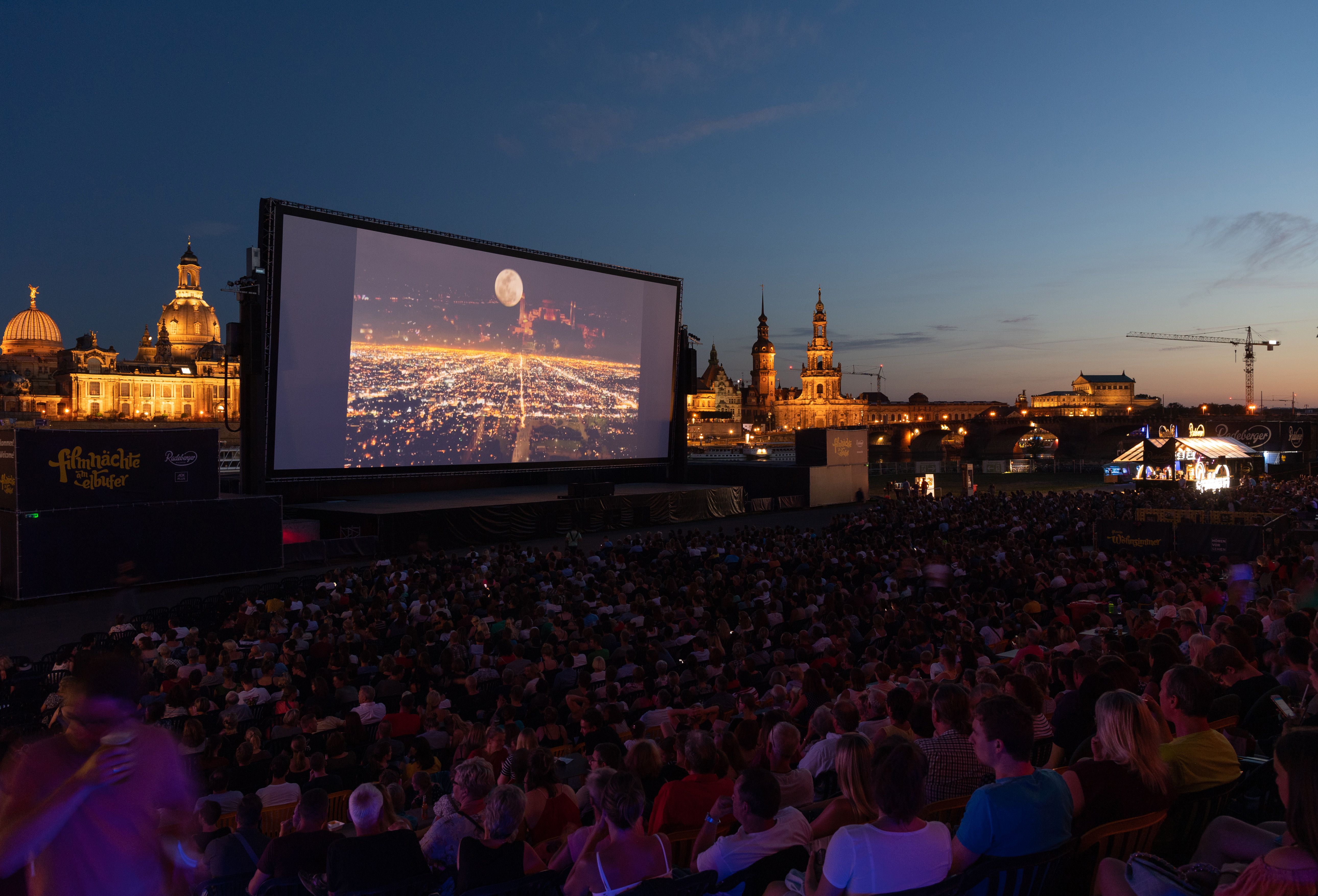outdoor movie night