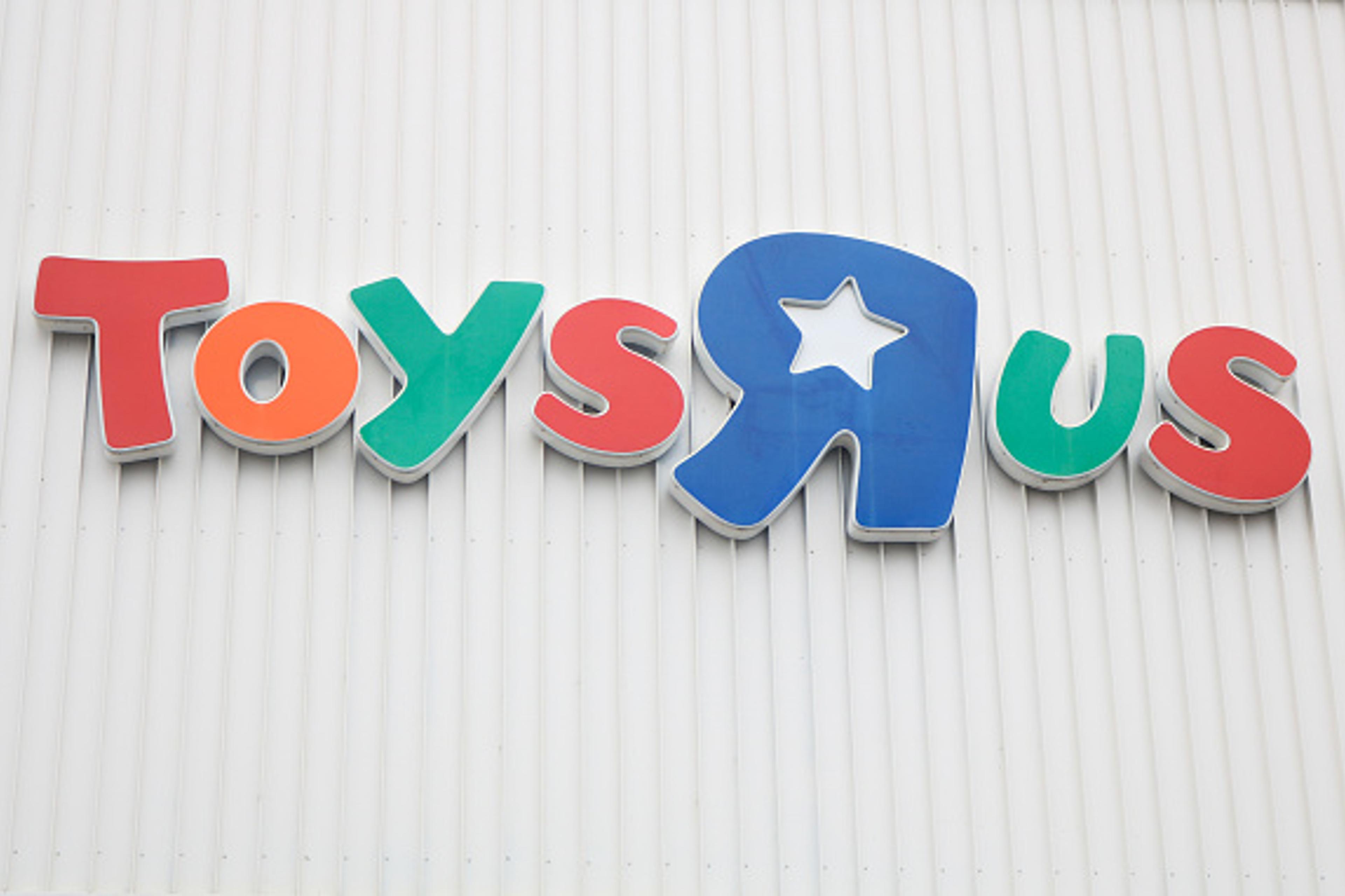 Toys 'R' Us sign