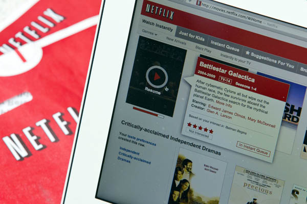 Netflix Admits It ‘Messed Up,’ Will Split DVD and Streaming Into Two ...