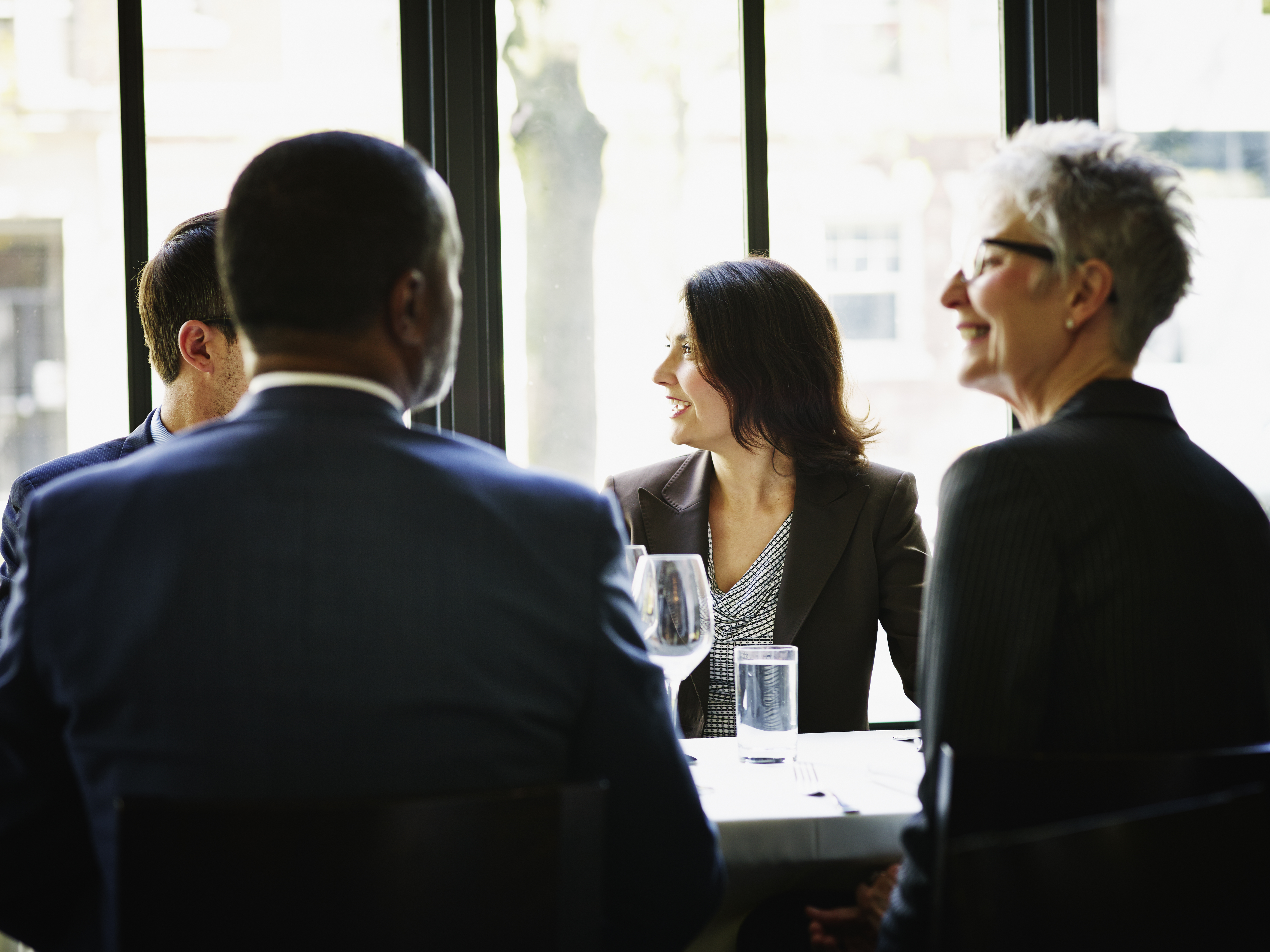restaurant-meal-business-meeting