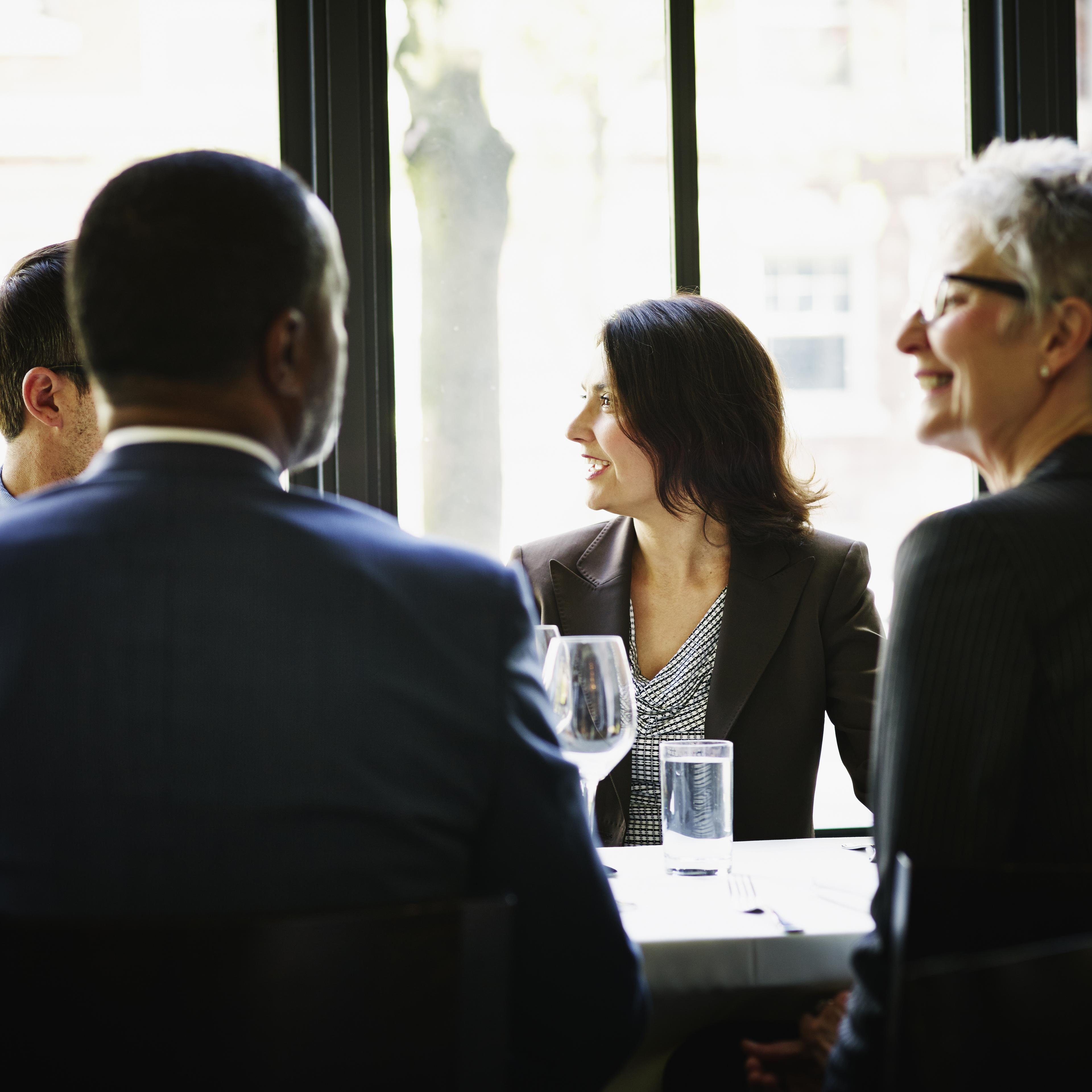 restaurant-meal-business-meeting
