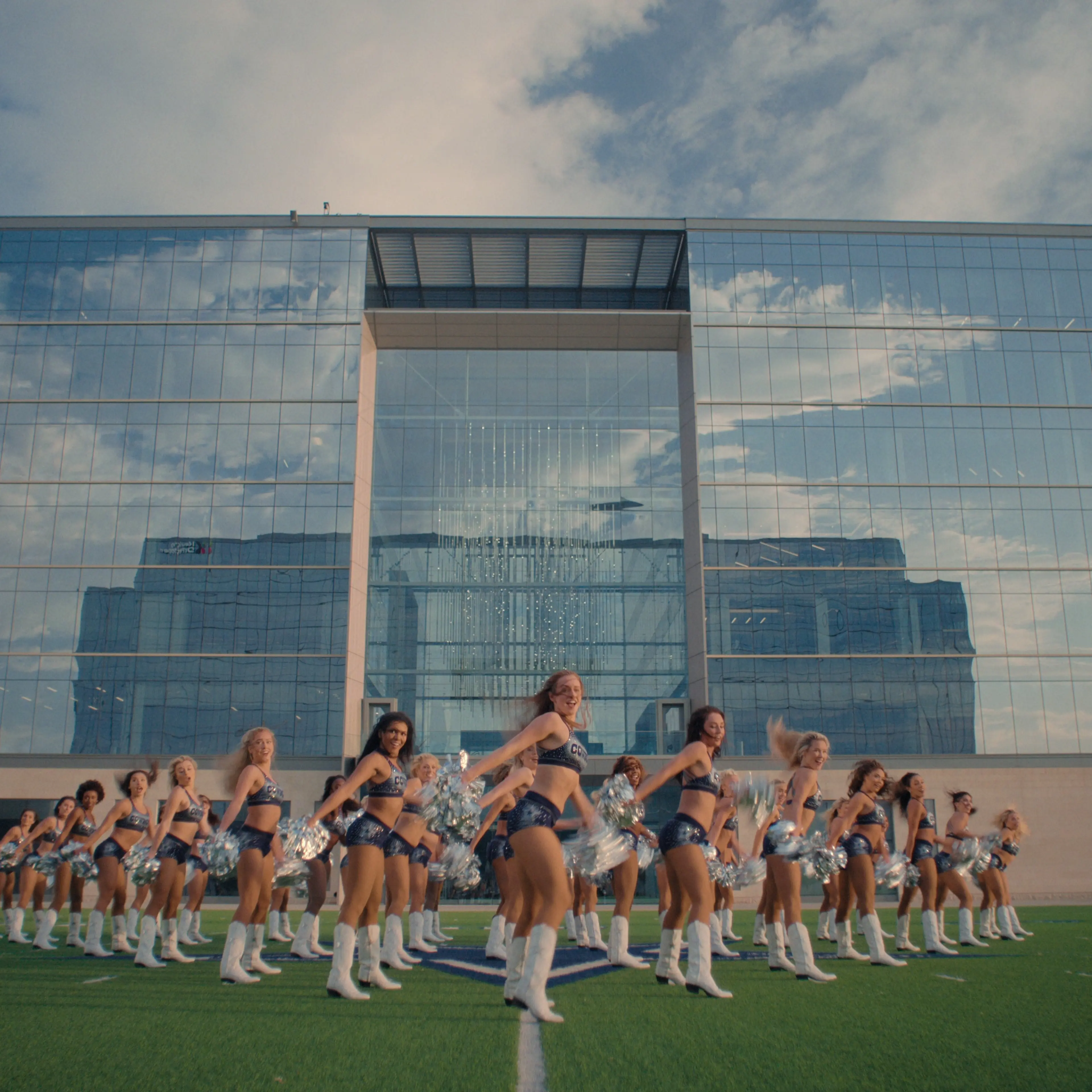 America's Sweethearts: Dallas Cowboys Cheerleaders. Cr. Courtesy of Netflix © 2024