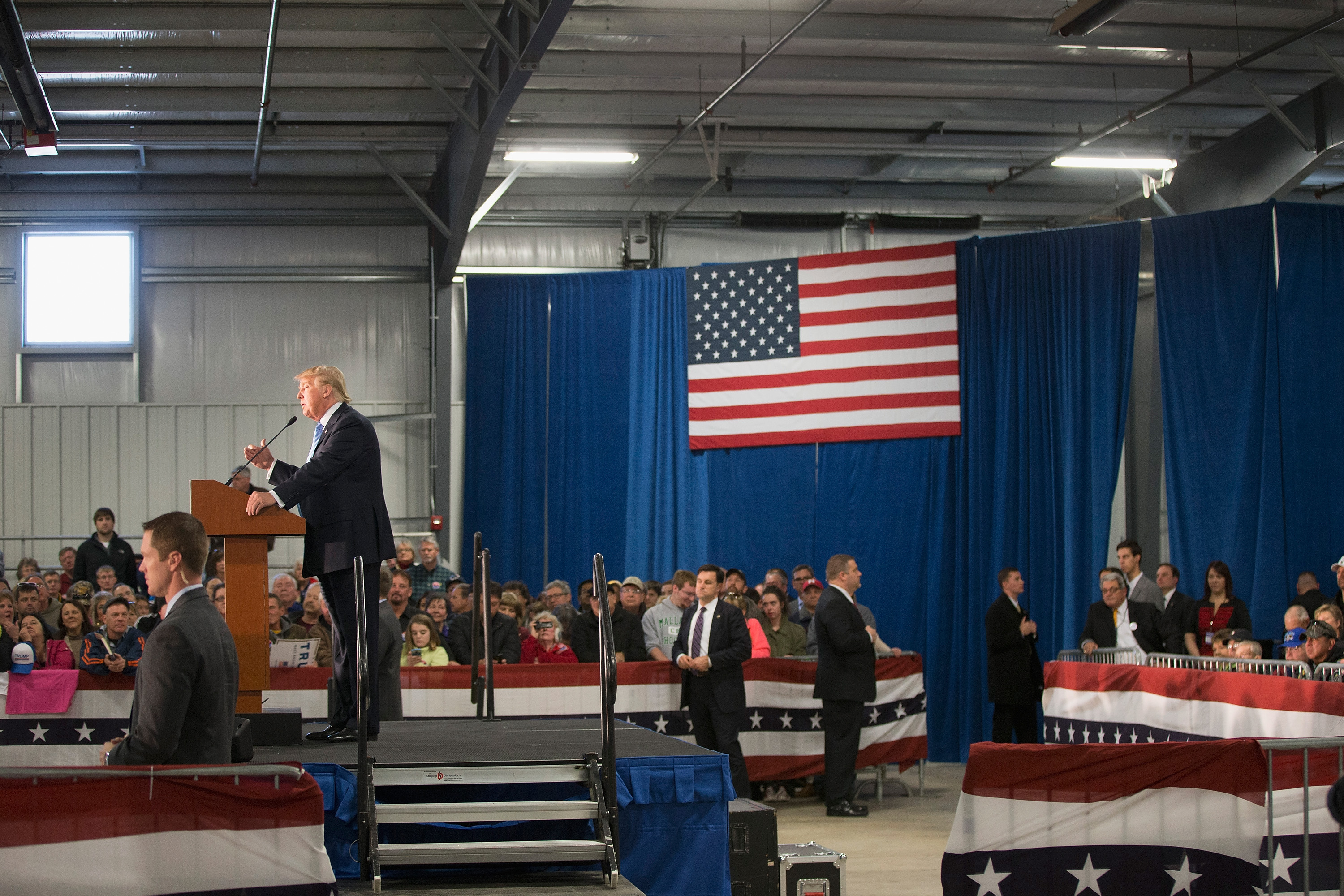 on December 5, 2015 in Davenport, Iowa.
