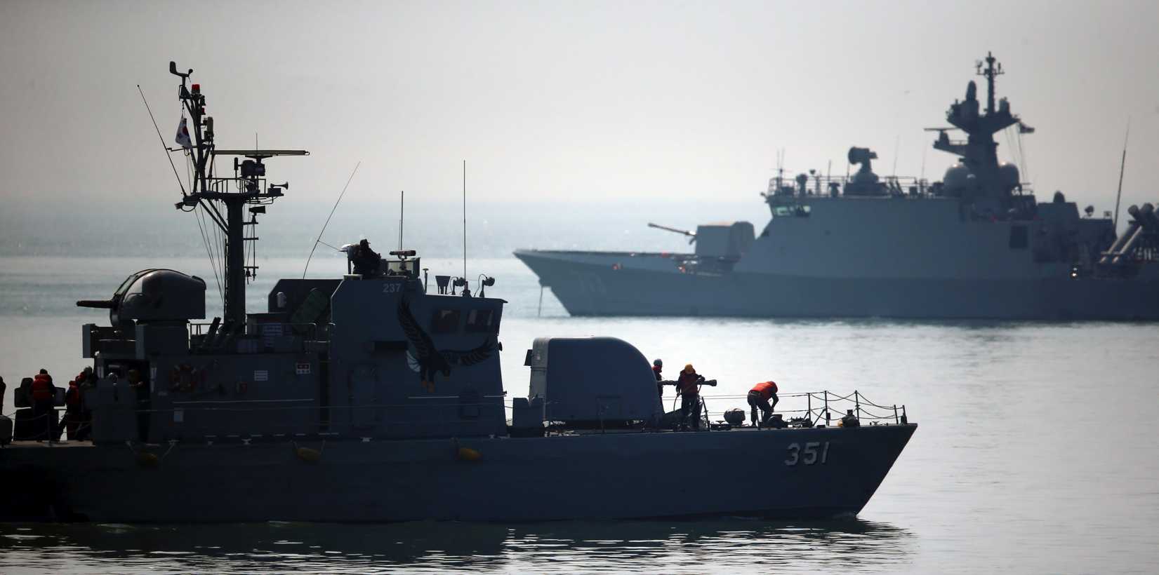 South Korean navy warships patrol around Daecheong island near the West Sea border with North Korea, Tuesday, April 1, 2014.