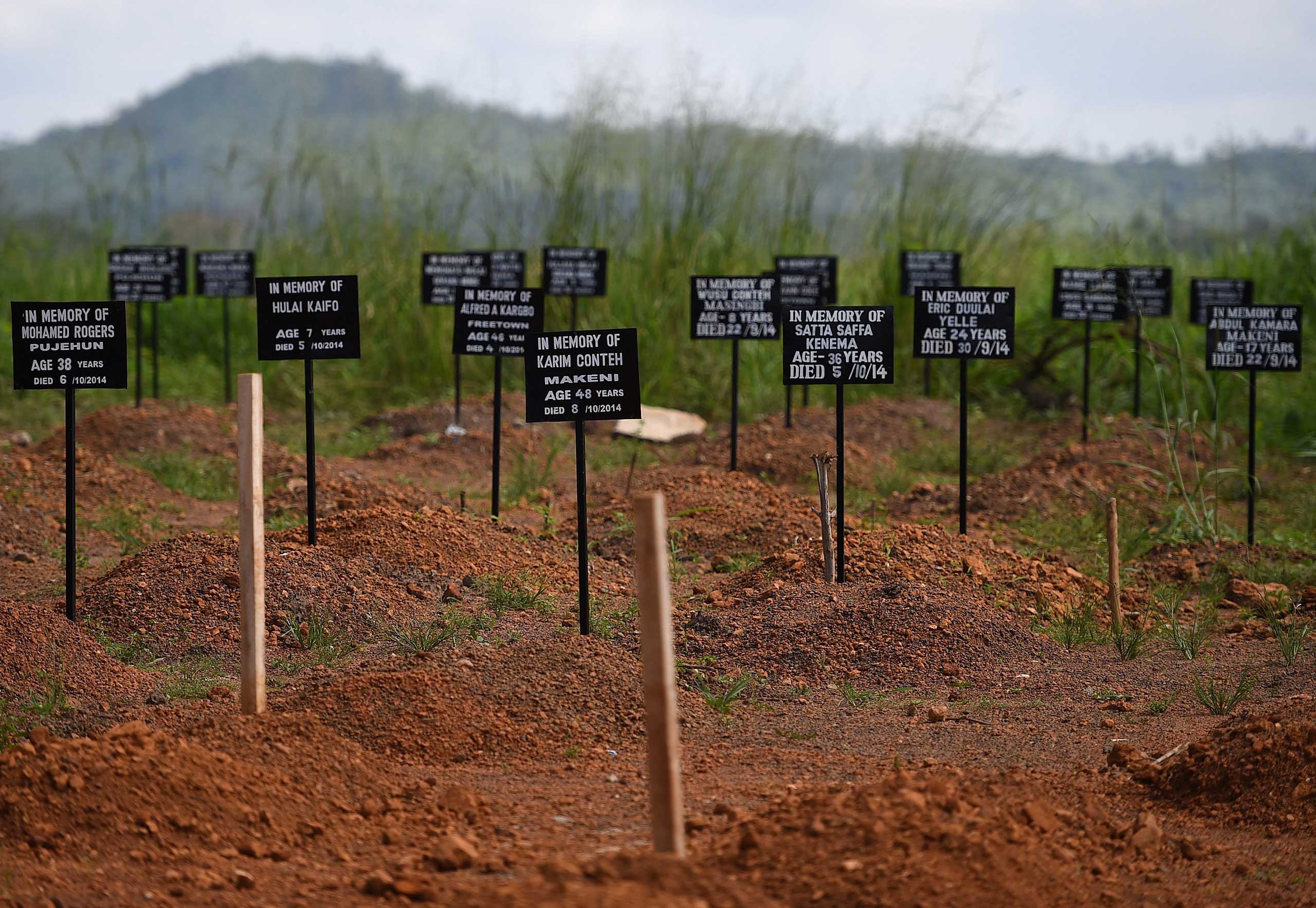 TOPSHOTS-SLEONE-HEALTH-EBOLA-WAFRICA