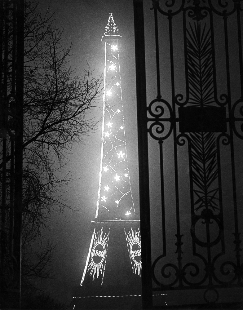 140304-brassai-paris-01.jpg?