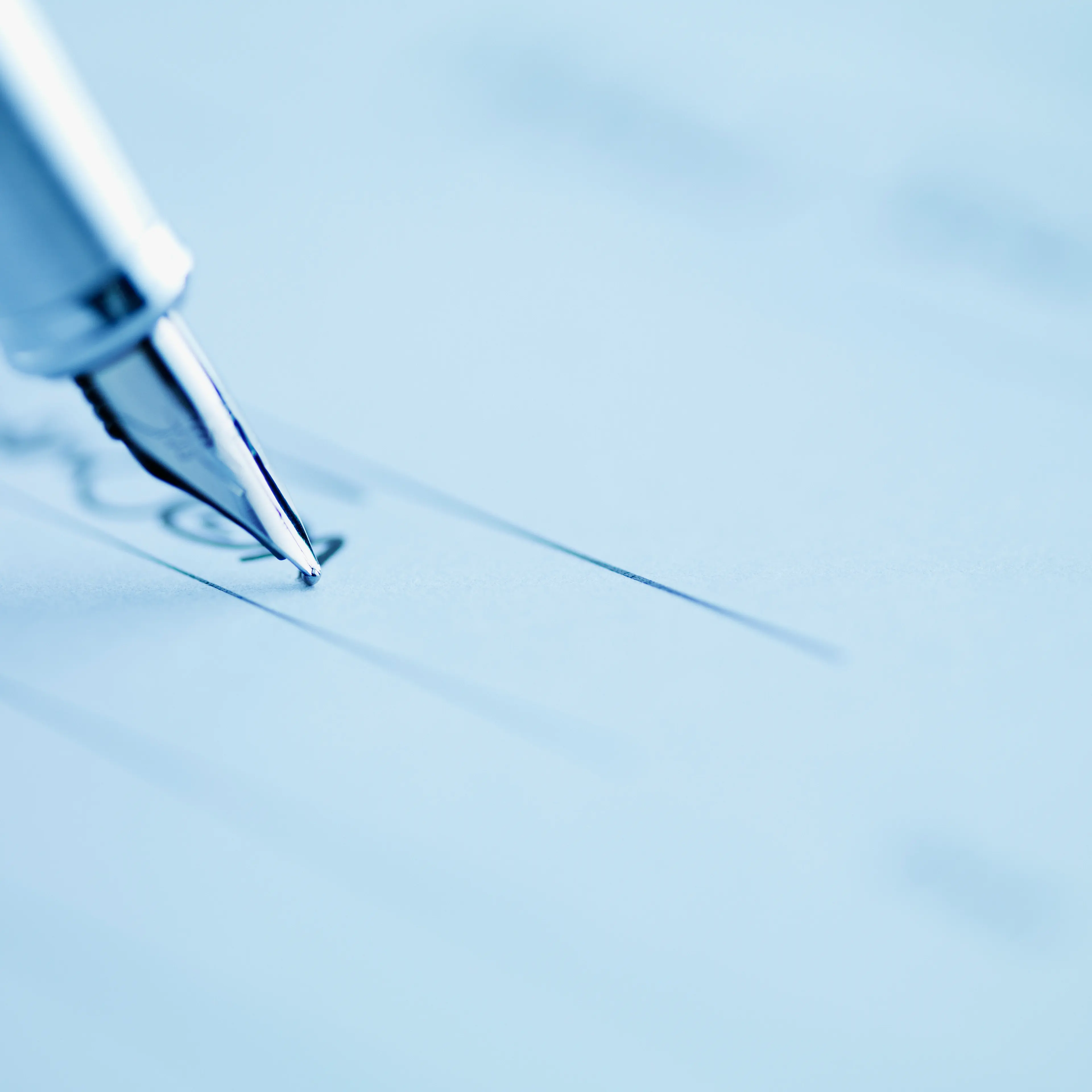 Tip of fountain pen writing
