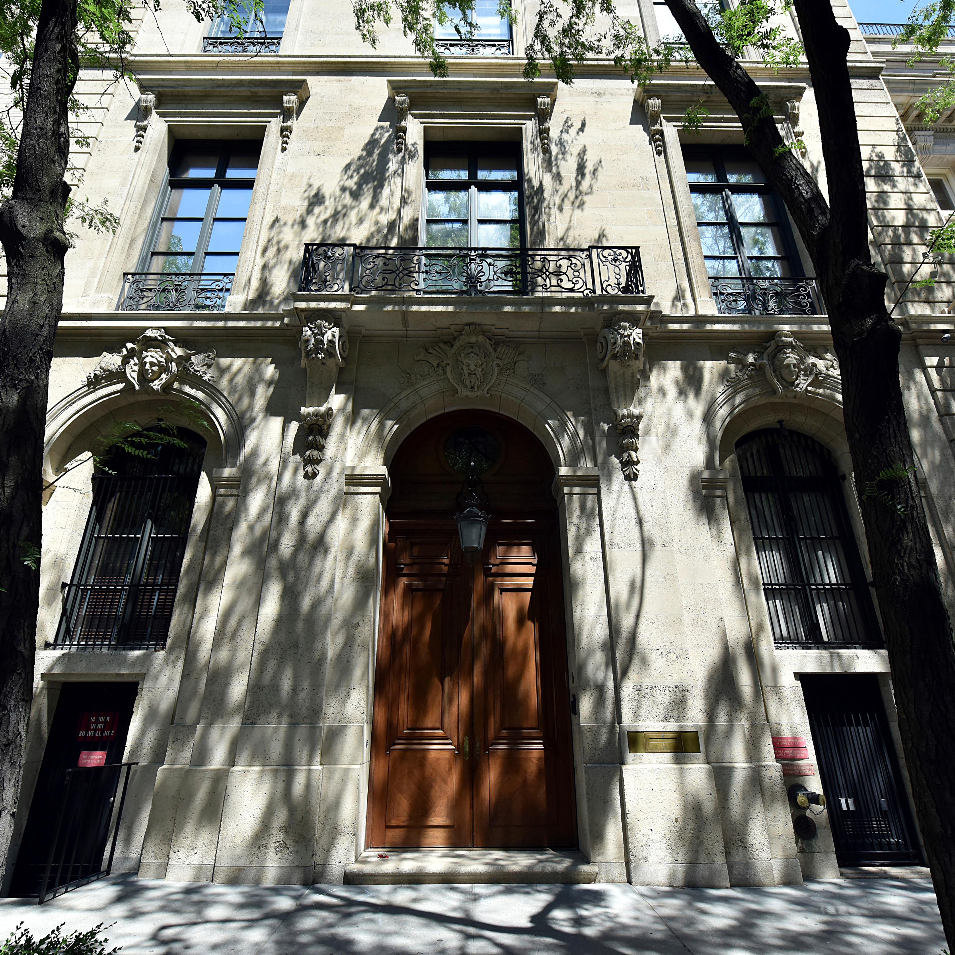 NY: Epstein Townhouse Now Tourist Attraction