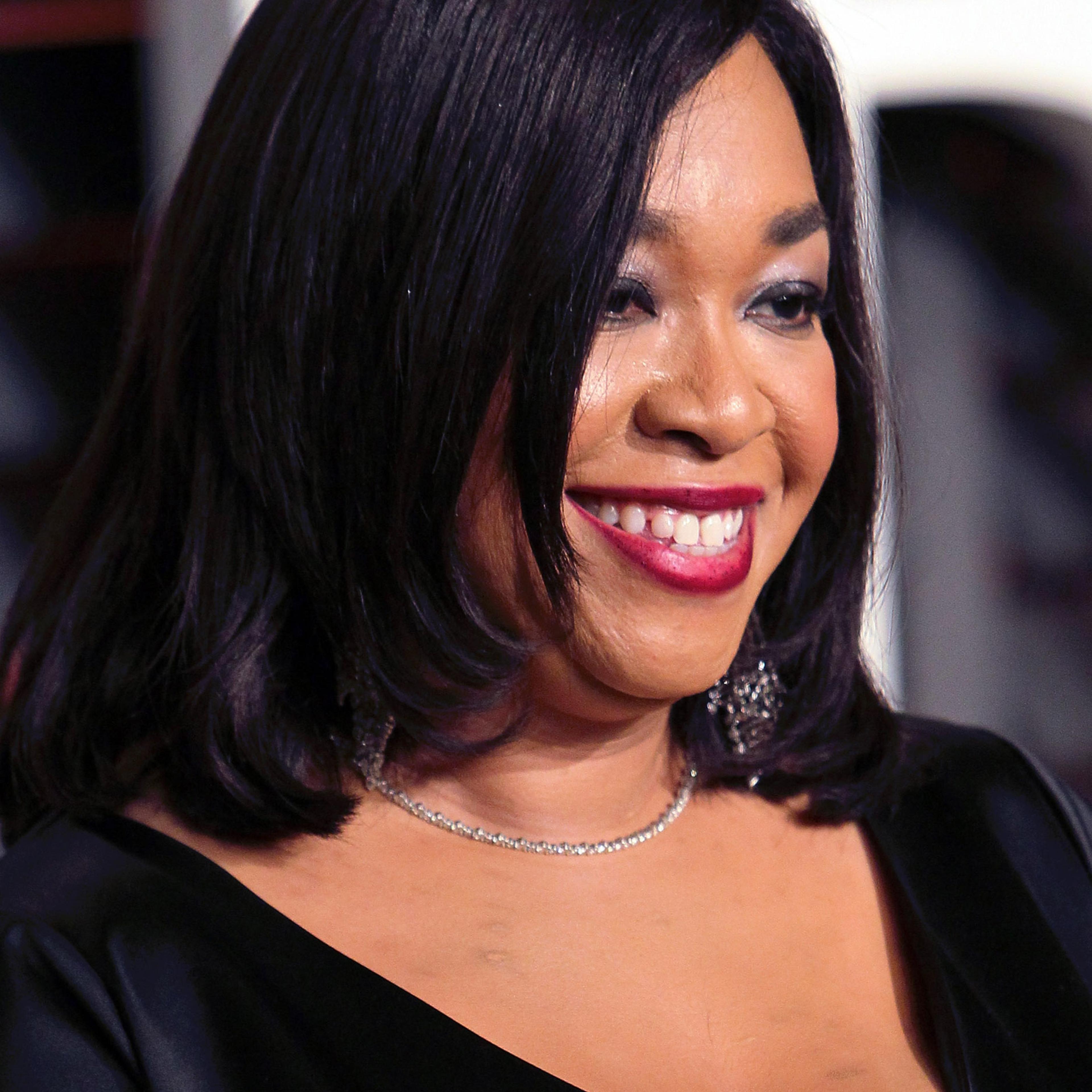 Shonda Rhimes attends the 2015 Vanity Fair Oscar Party hosted by Graydon Carter at the Wallis Annenberg Center for the Performing Arts on Feb. 22, 2015 in Beverly Hills, Calif.