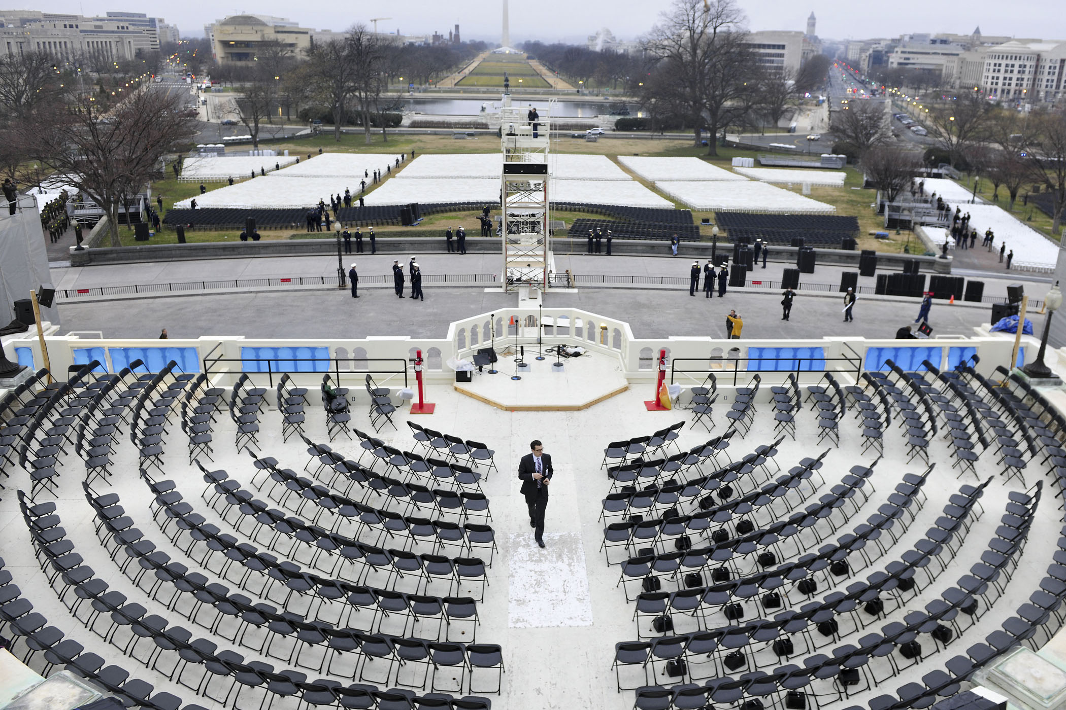At the Inauguration Dress Rehearsal: Pretend Parades and Faux-Bamas