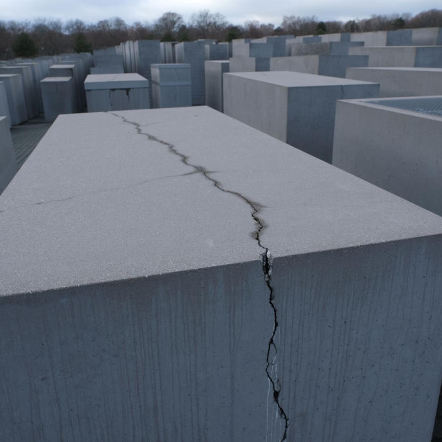 Stellae At Holocaust Memorial Show Damage