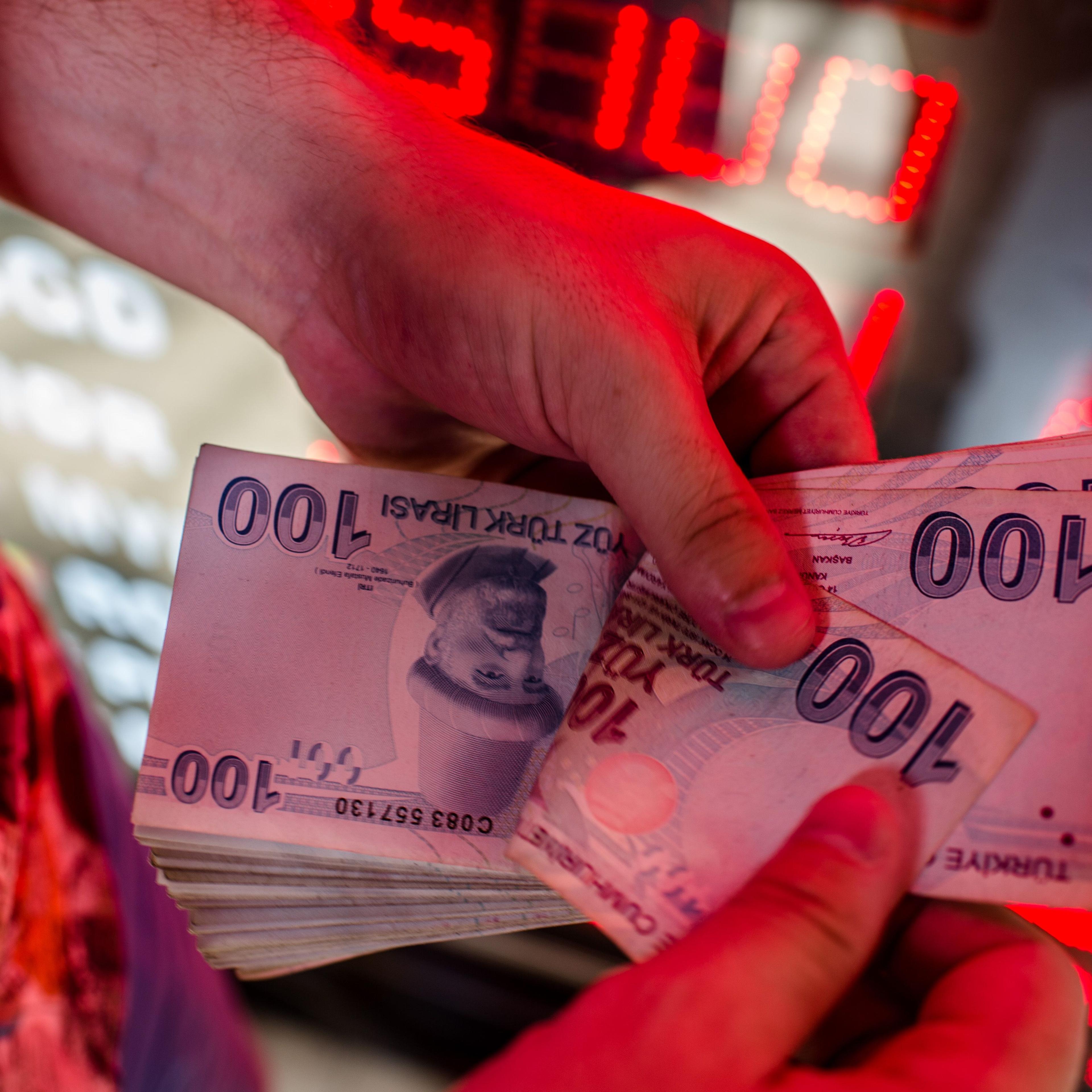 TOPSHOT-TURKEY-ECONOMY