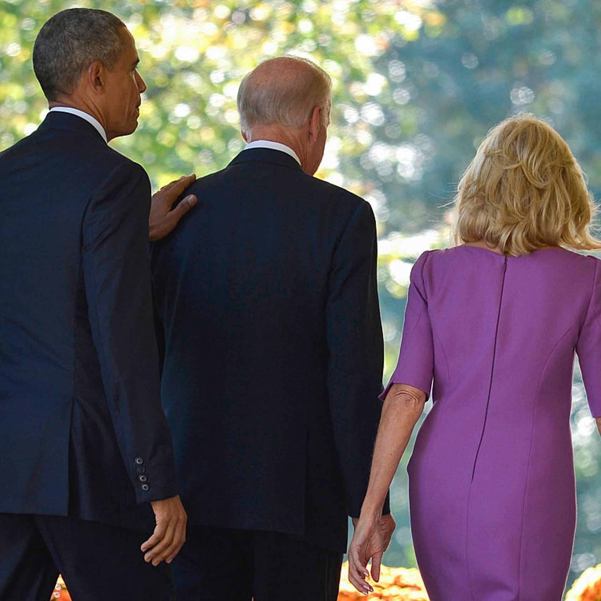 Biden Won't Seek White House in 2016, Clearing Clinton's Way