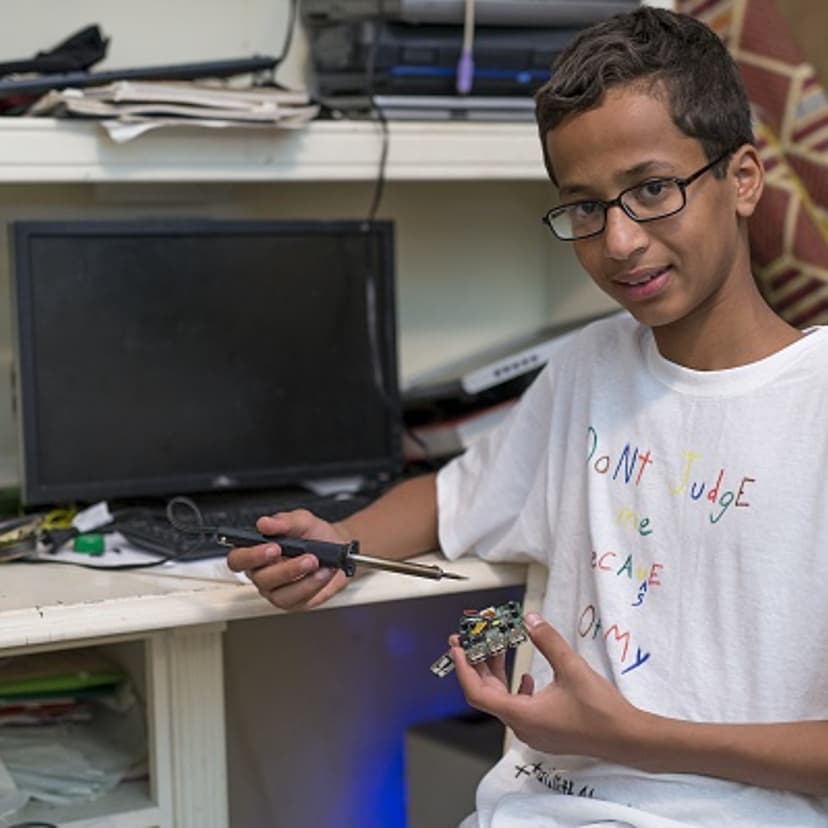 Arrested Muslim teen to showcase invention at White House