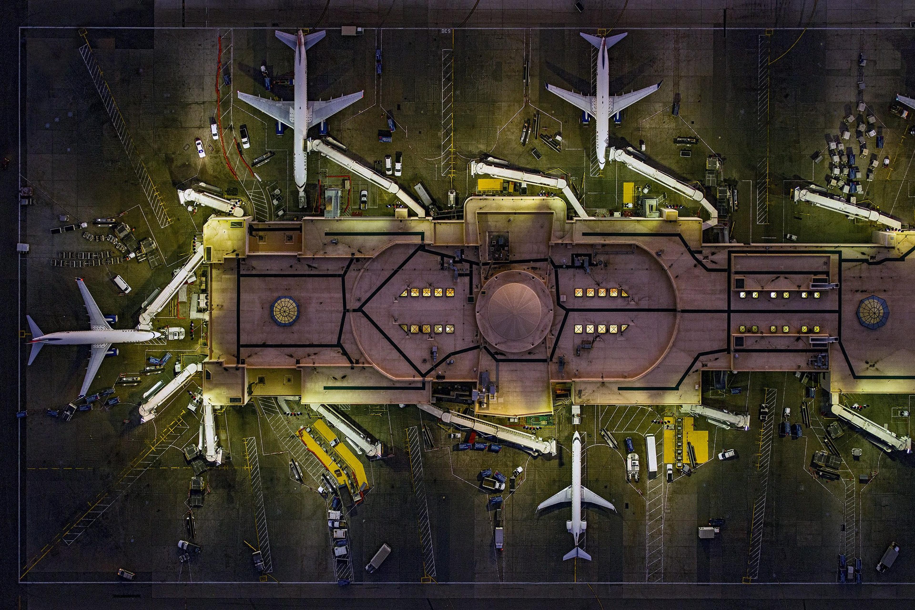 airplanes-infrastructure.JPG