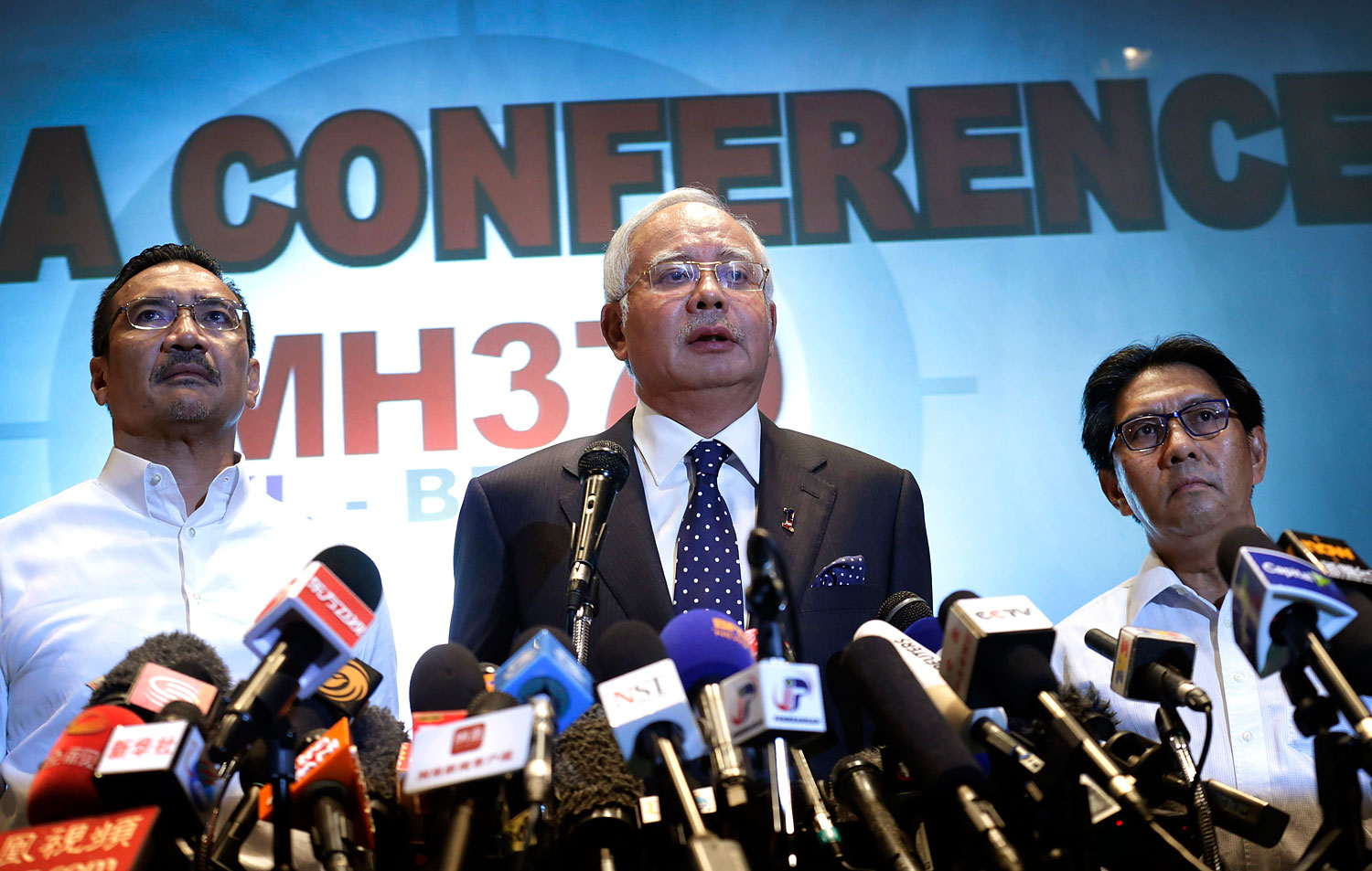 Najib Razak, Hishamuddin Hussein, Azharuddin Abdul Rahman