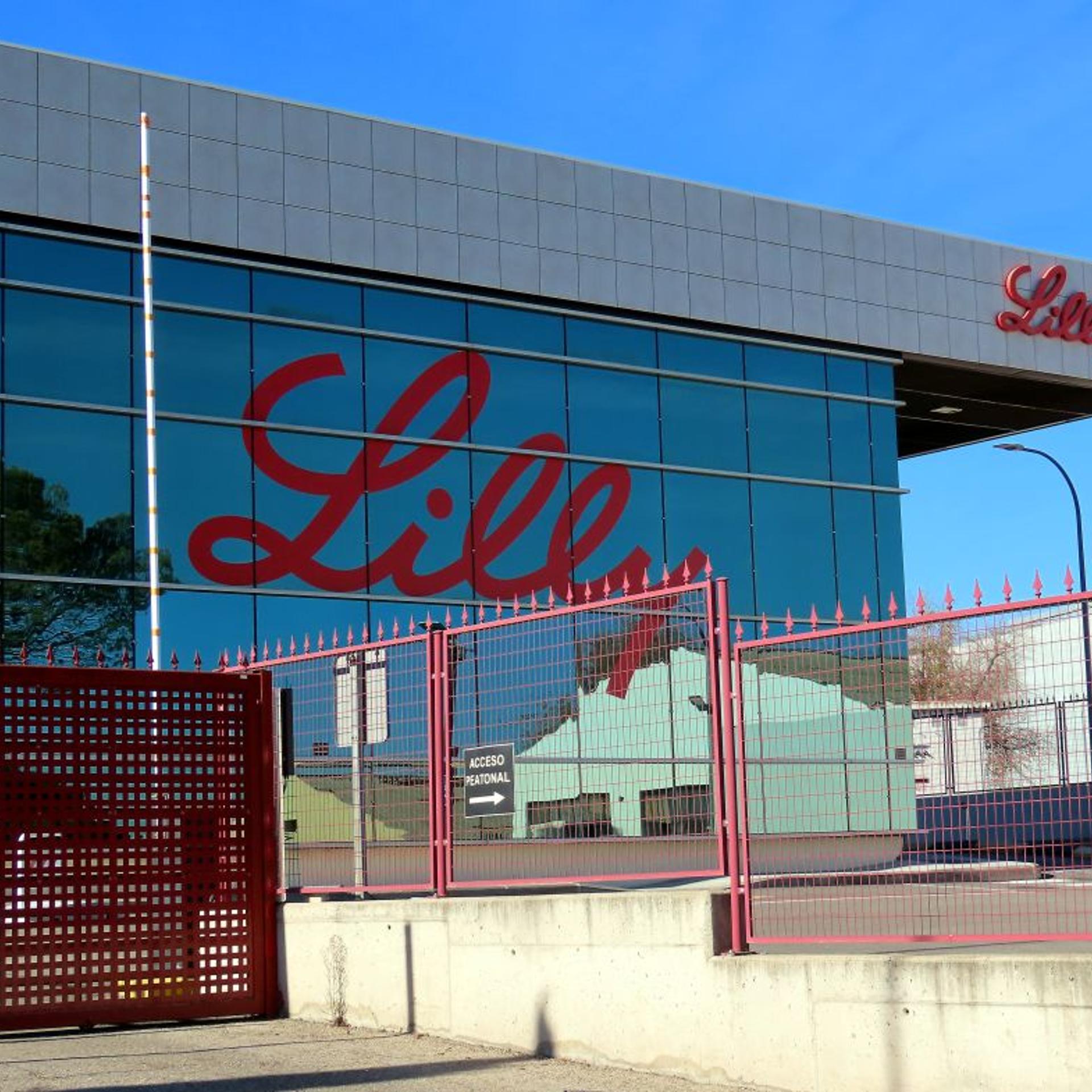 eli-lilly-fails-early-fda-approval-alzheimers-donanemab